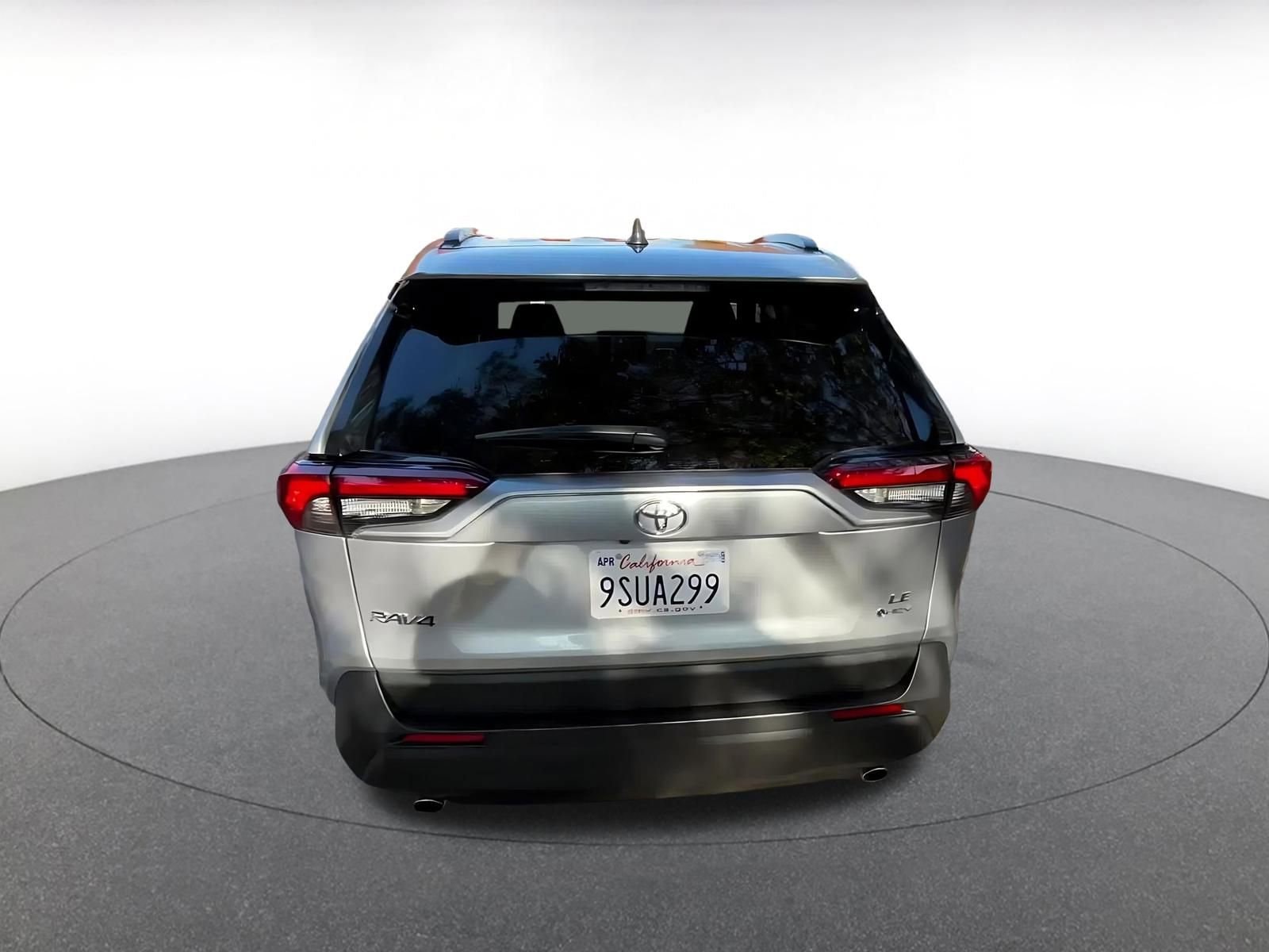 Thumbnail: 2025 Toyota RAV4 - 12