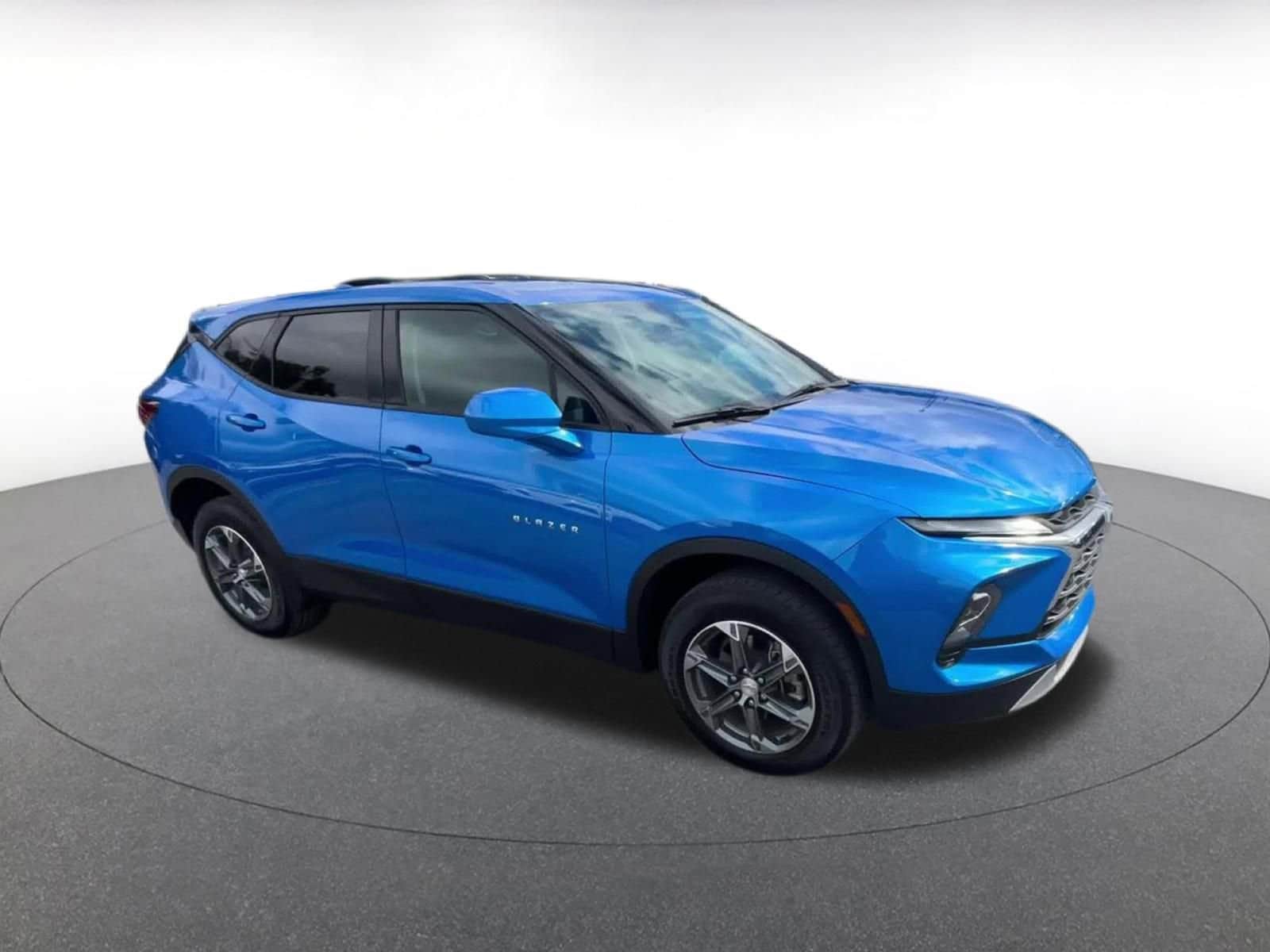 Thumbnail: 2025 Chevrolet Blazer - 2