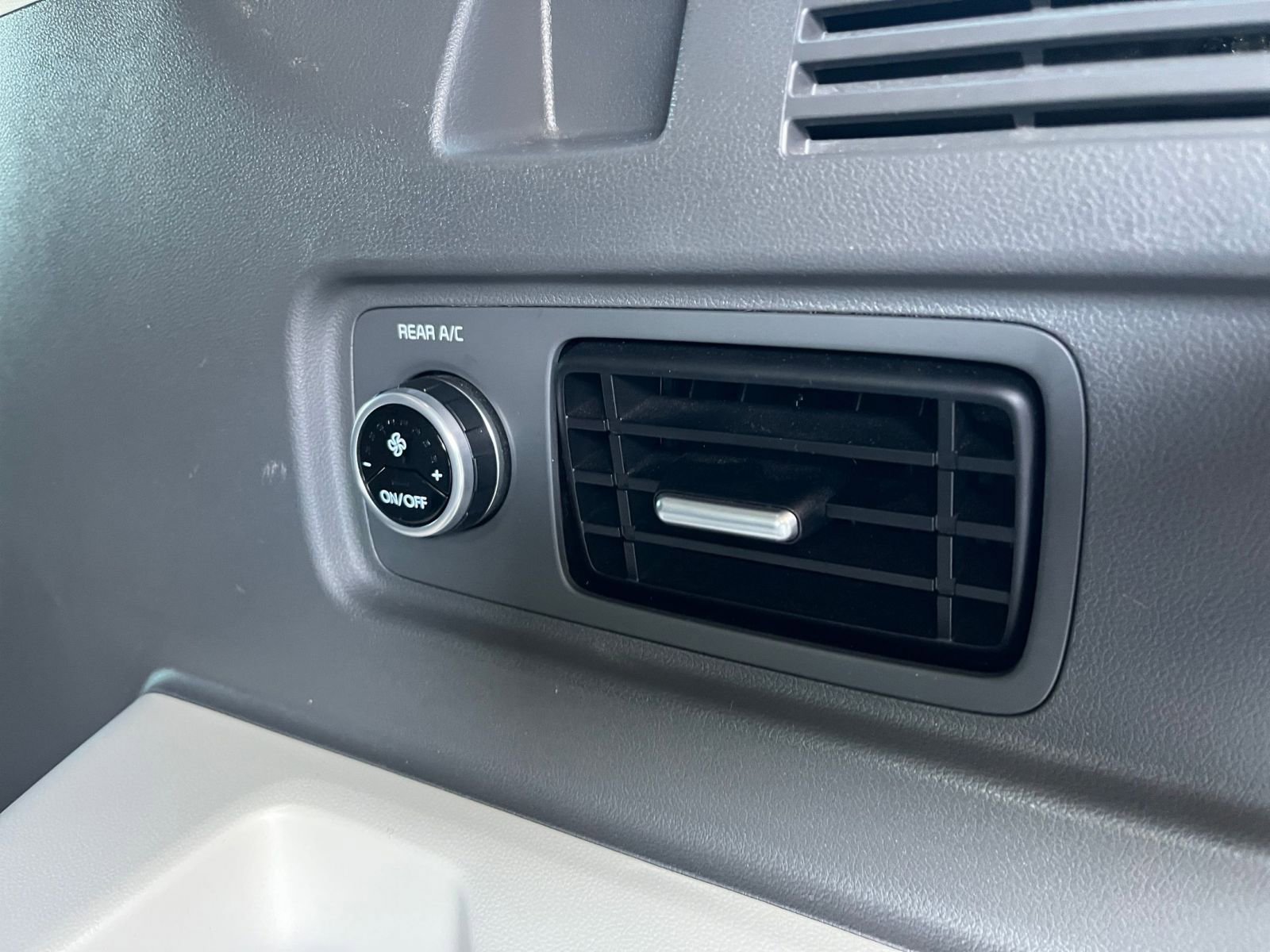 Thumbnail: 2025 Hyundai Santa Fe - 24