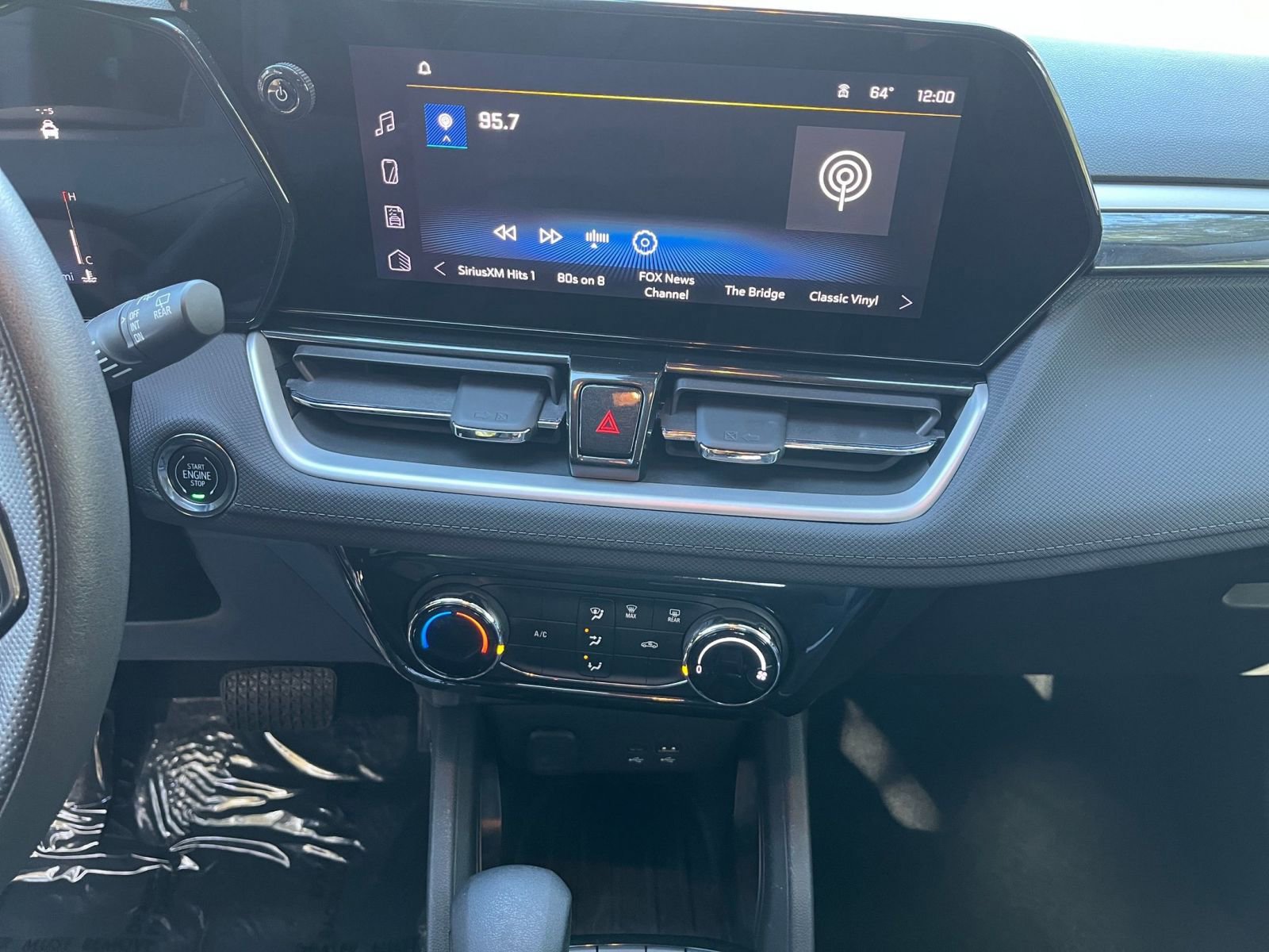 Thumbnail: 2025 Chevrolet TrailBlazer - 18