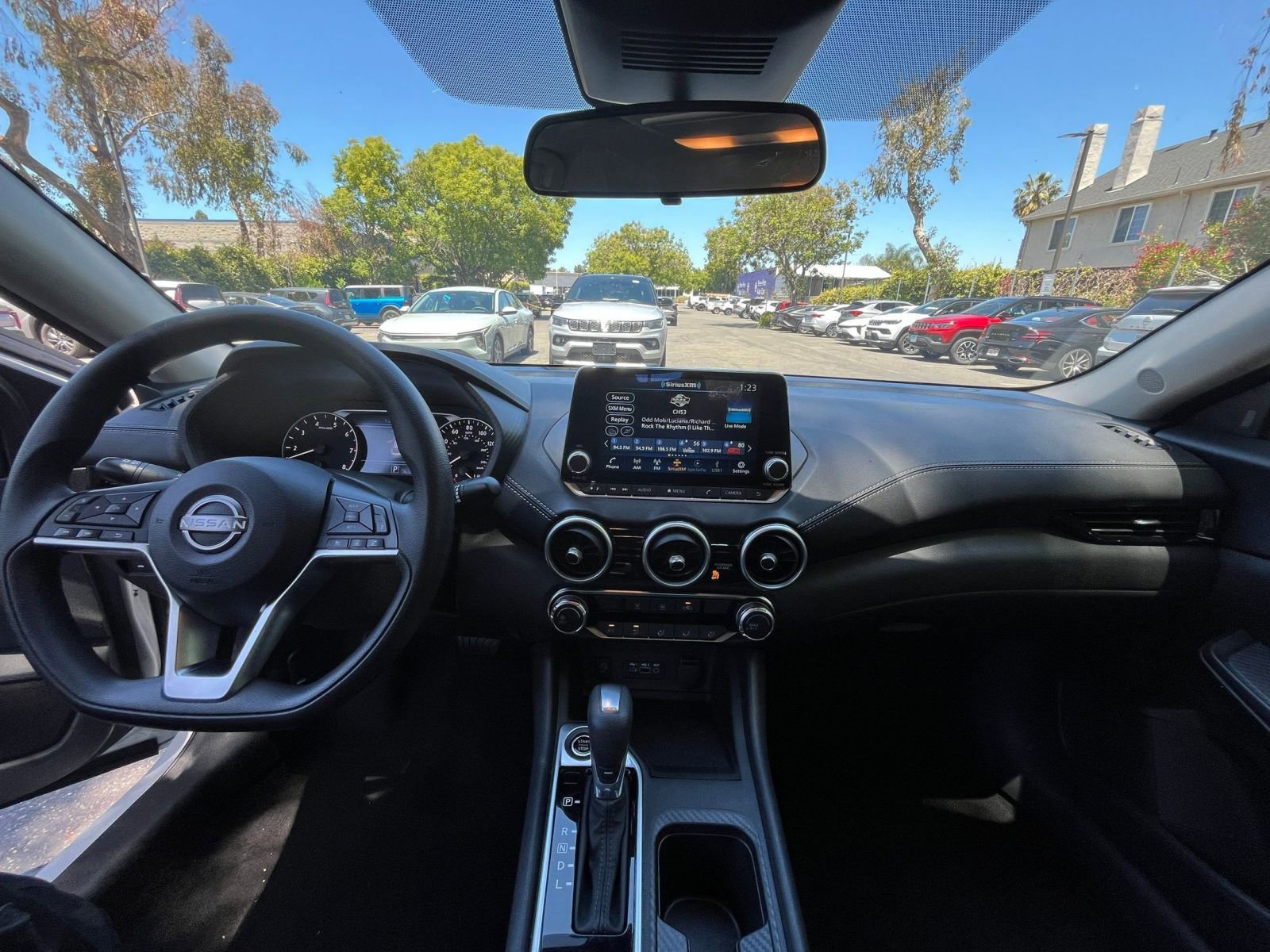 Thumbnail: 2025 Nissan Sentra - 31