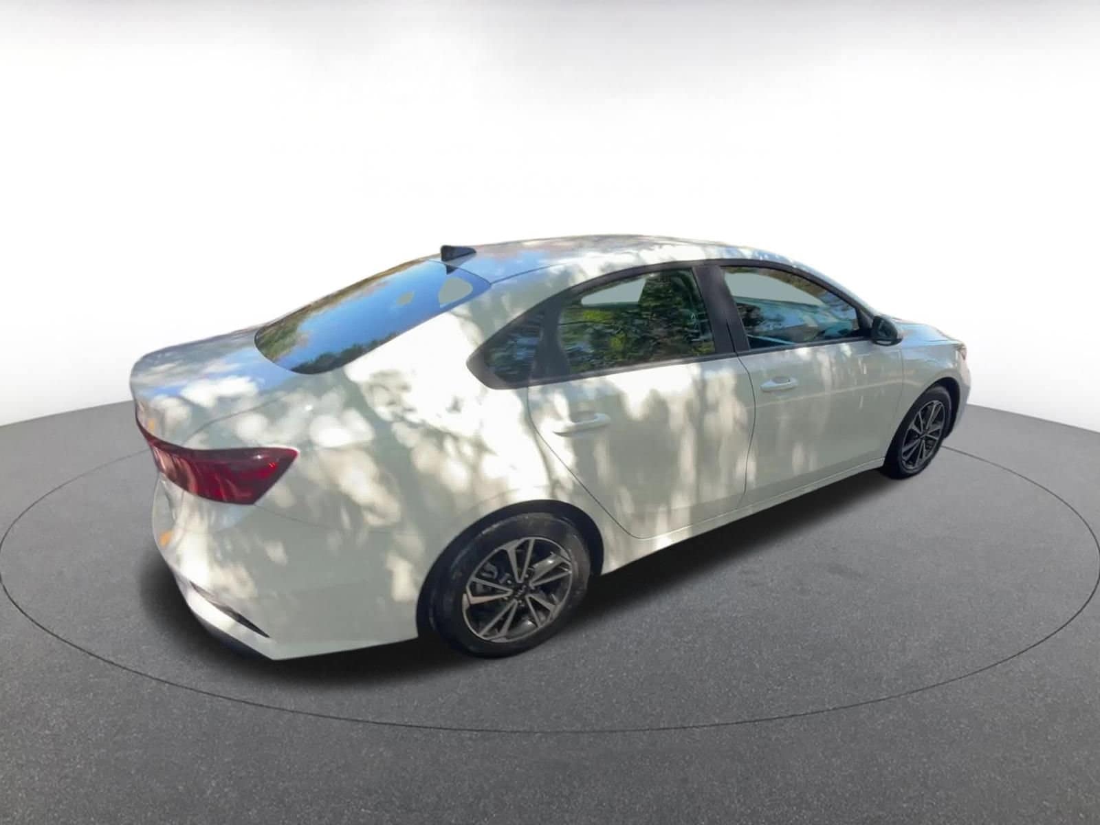 Thumbnail: 2024 Kia Forte - 12