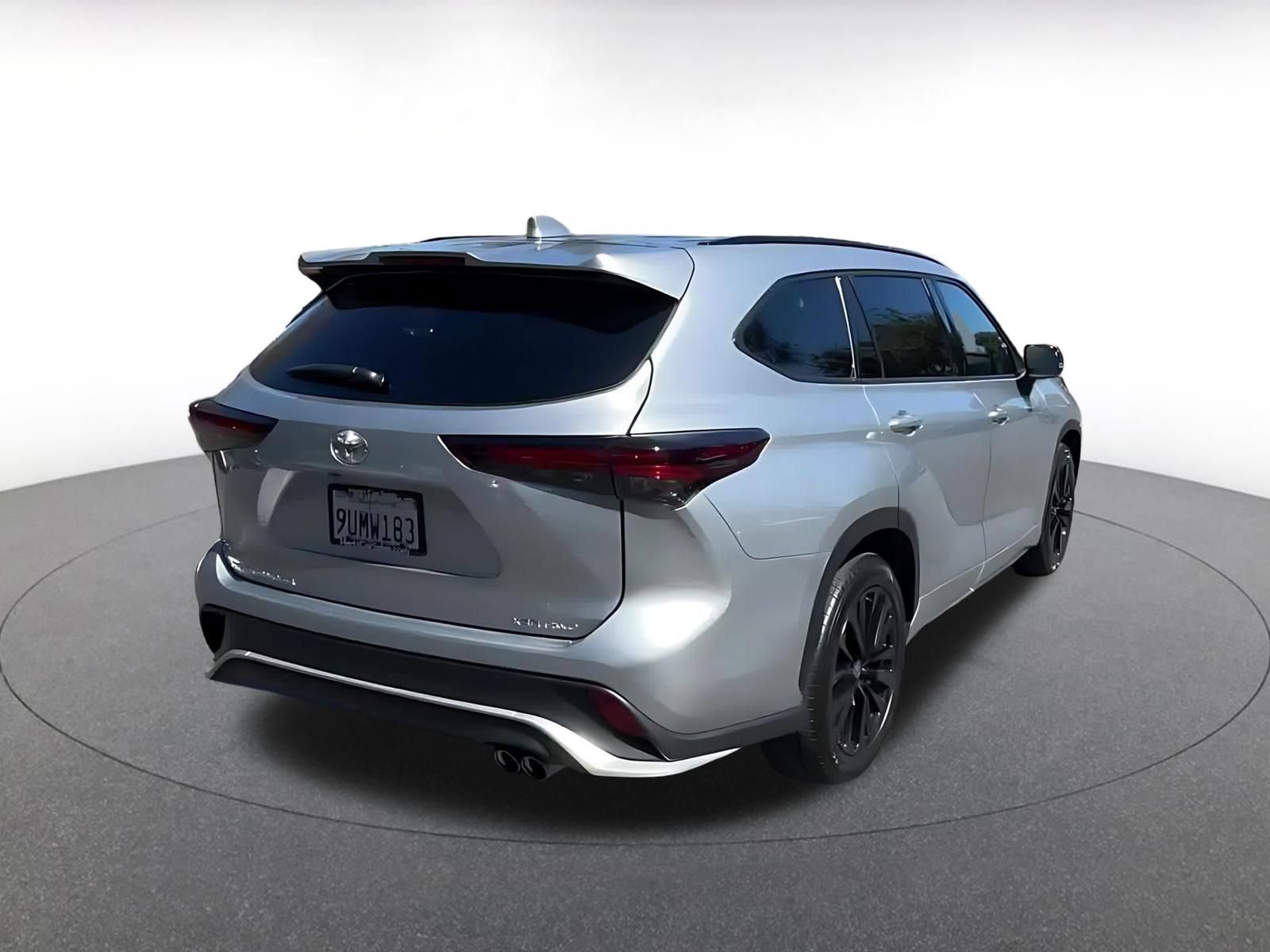 Thumbnail: 2025 Toyota Highlander - 14