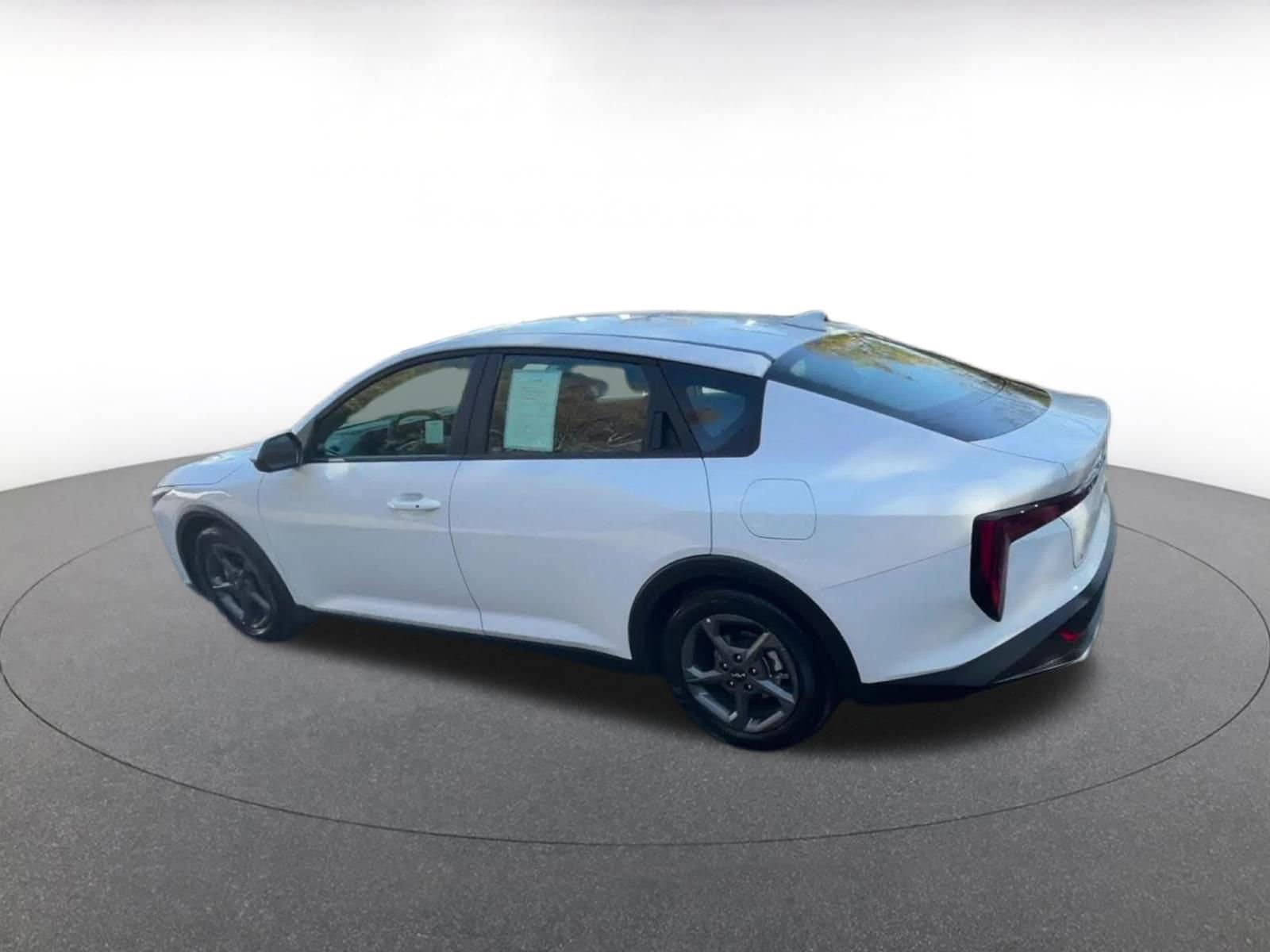 Thumbnail: 2025 Kia K4 - 10