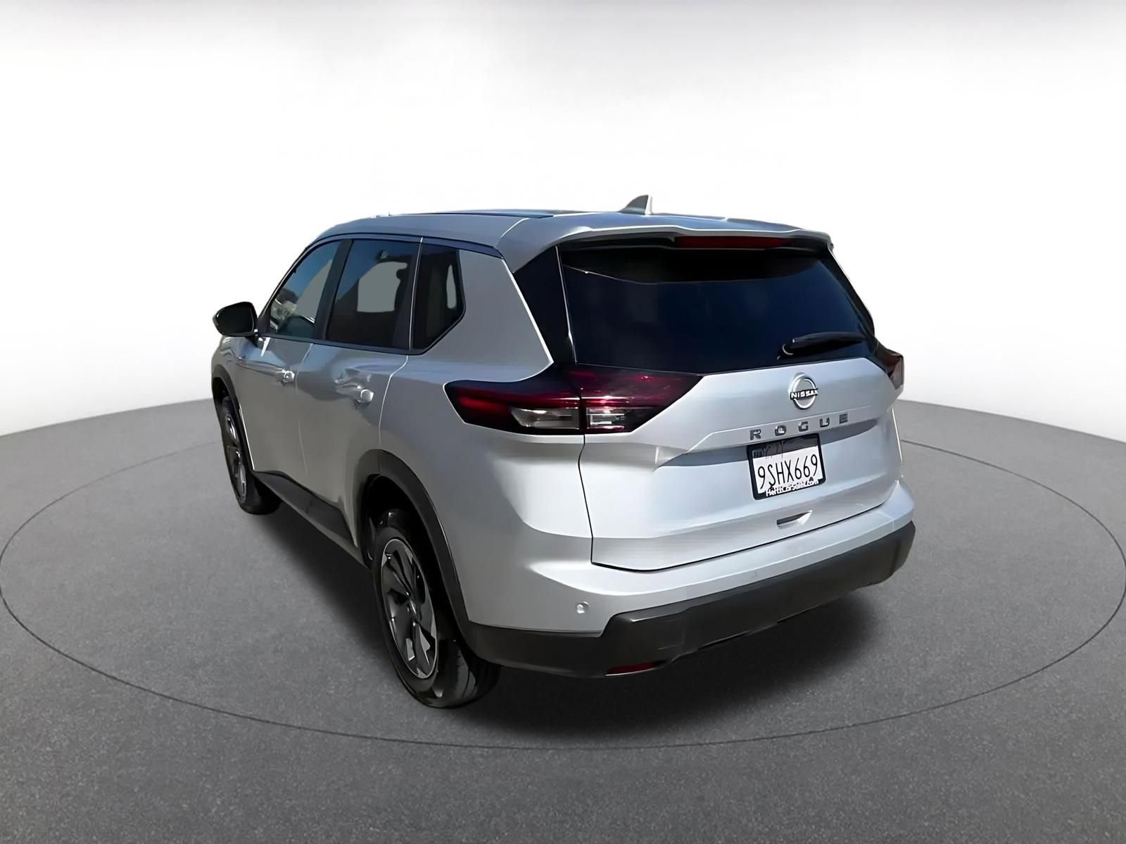 Thumbnail: 2025 Nissan Rogue - 11