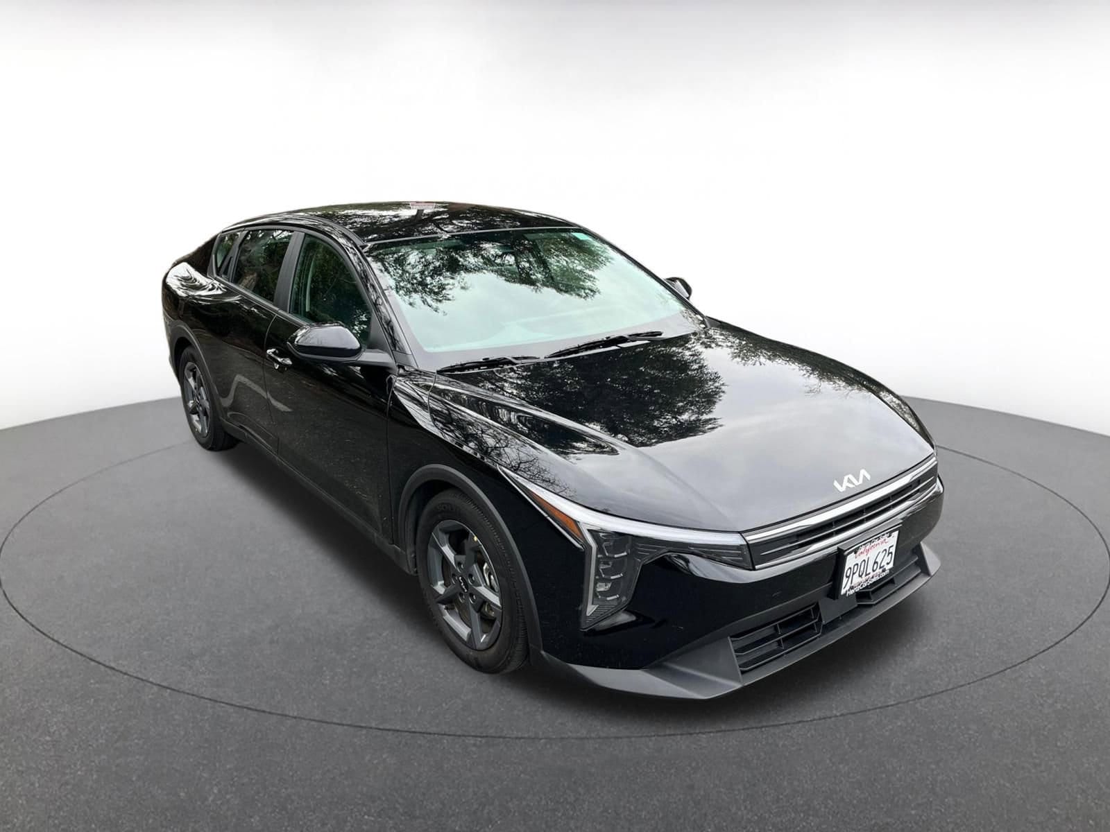 Thumbnail: 2025 Kia K4 - 1