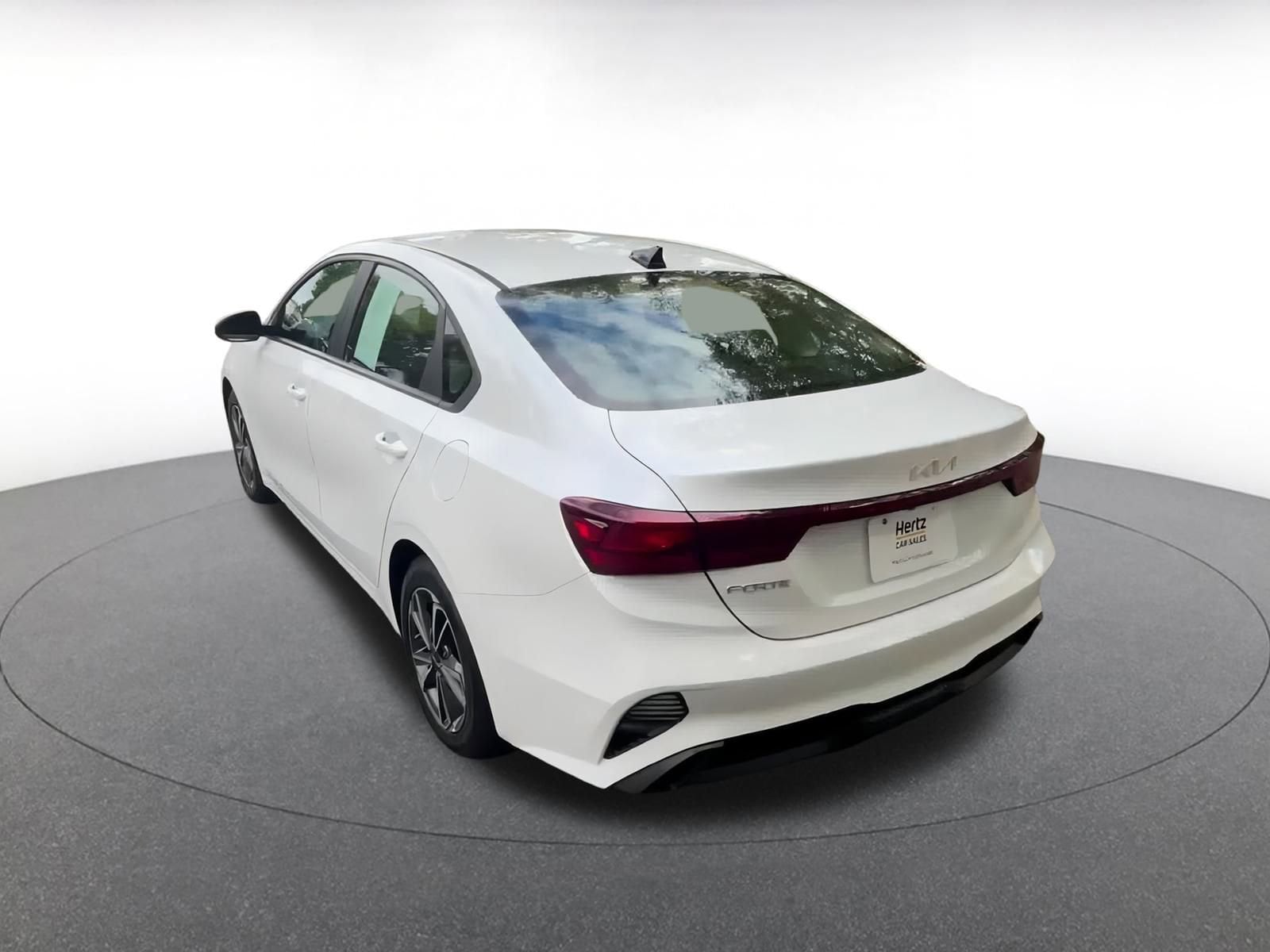 Thumbnail: 2023 Kia Forte - 11