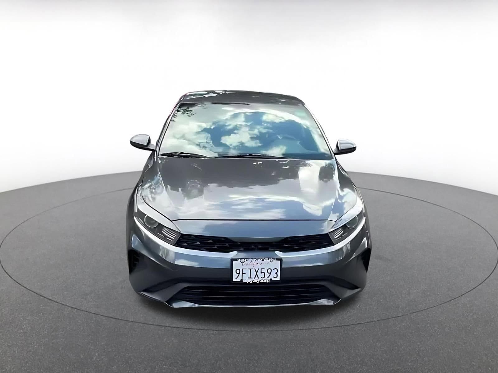 Thumbnail: 2024 Kia Forte - 4