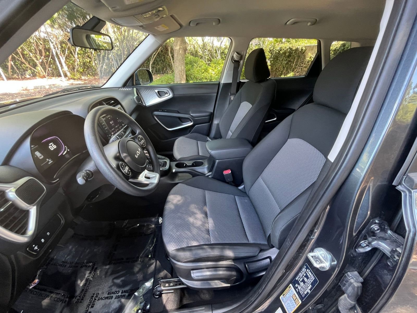 Thumbnail: 2023 Kia Soul - 24