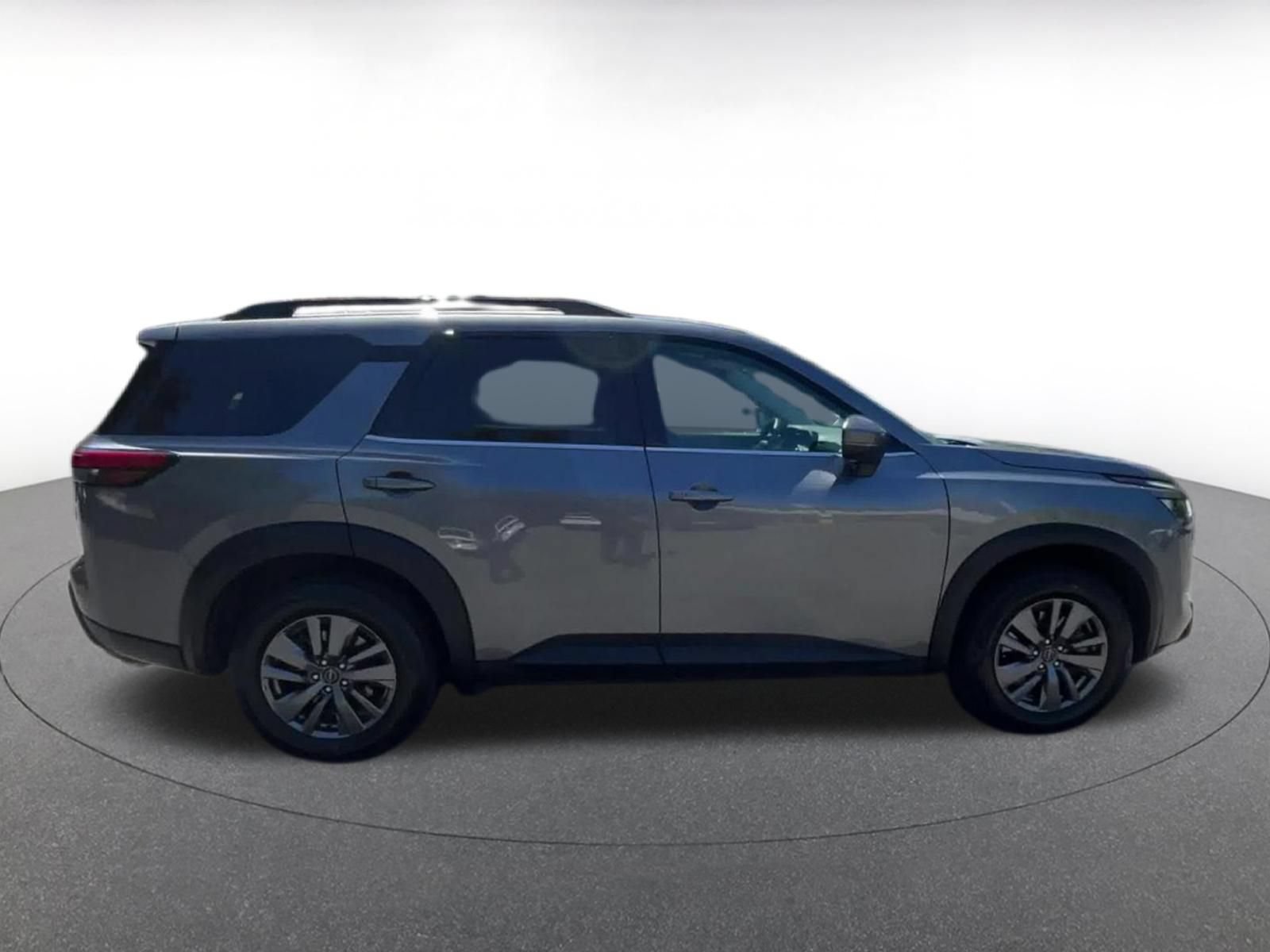 Thumbnail: 2025 Nissan Pathfinder - 16