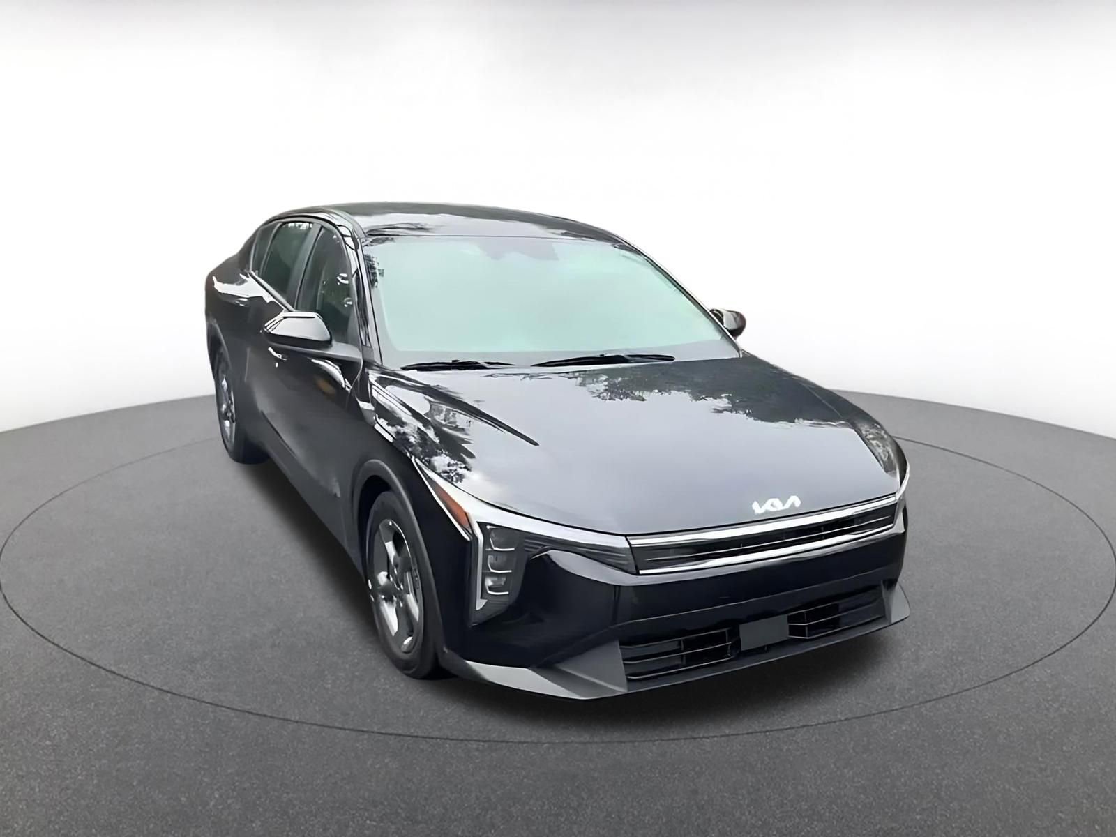 Thumbnail: 2025 Kia K4 - 3