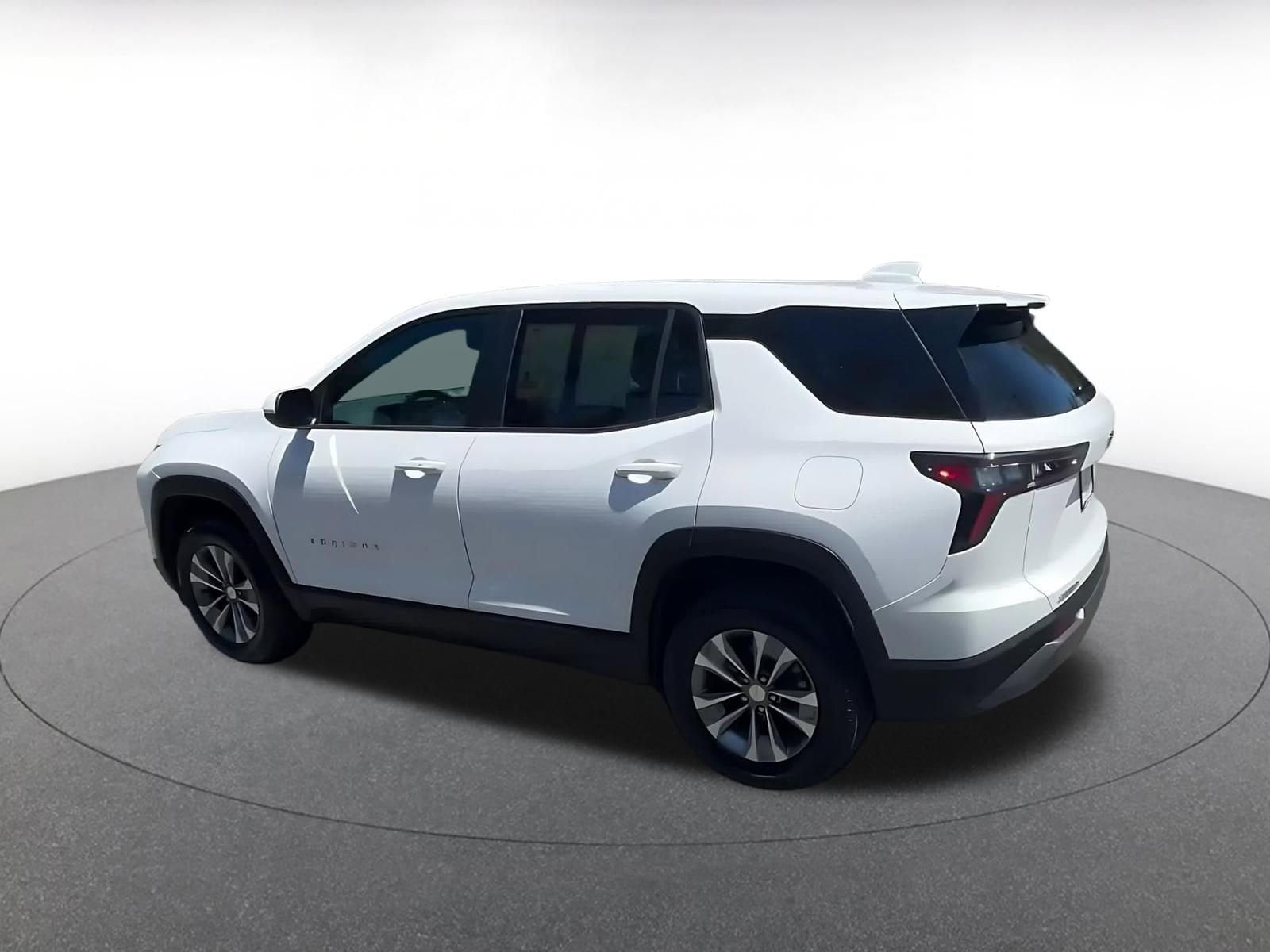 Thumbnail: 2025 Chevrolet Equinox - 10