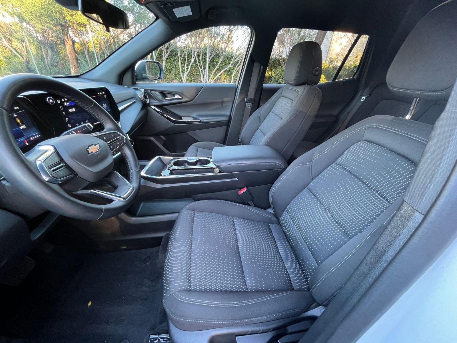 Thumbnail: 2025 Chevrolet Equinox - 25