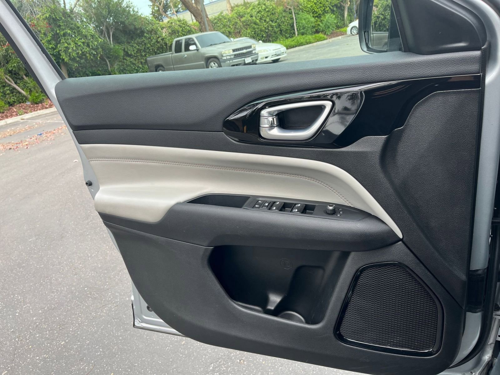 Thumbnail: 2025 Jeep Compass - 18