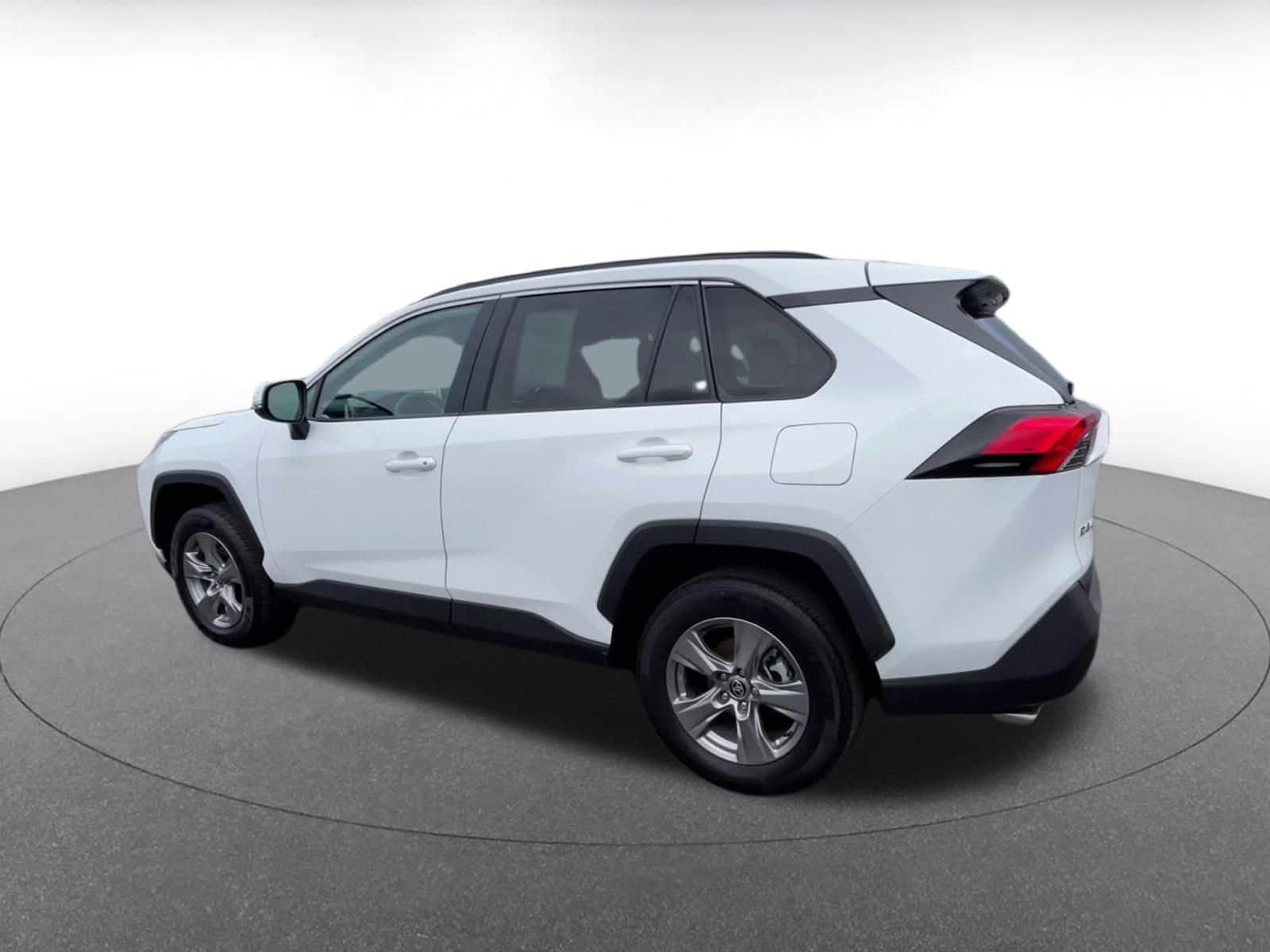 Thumbnail: 2025 Toyota RAV4 - 10