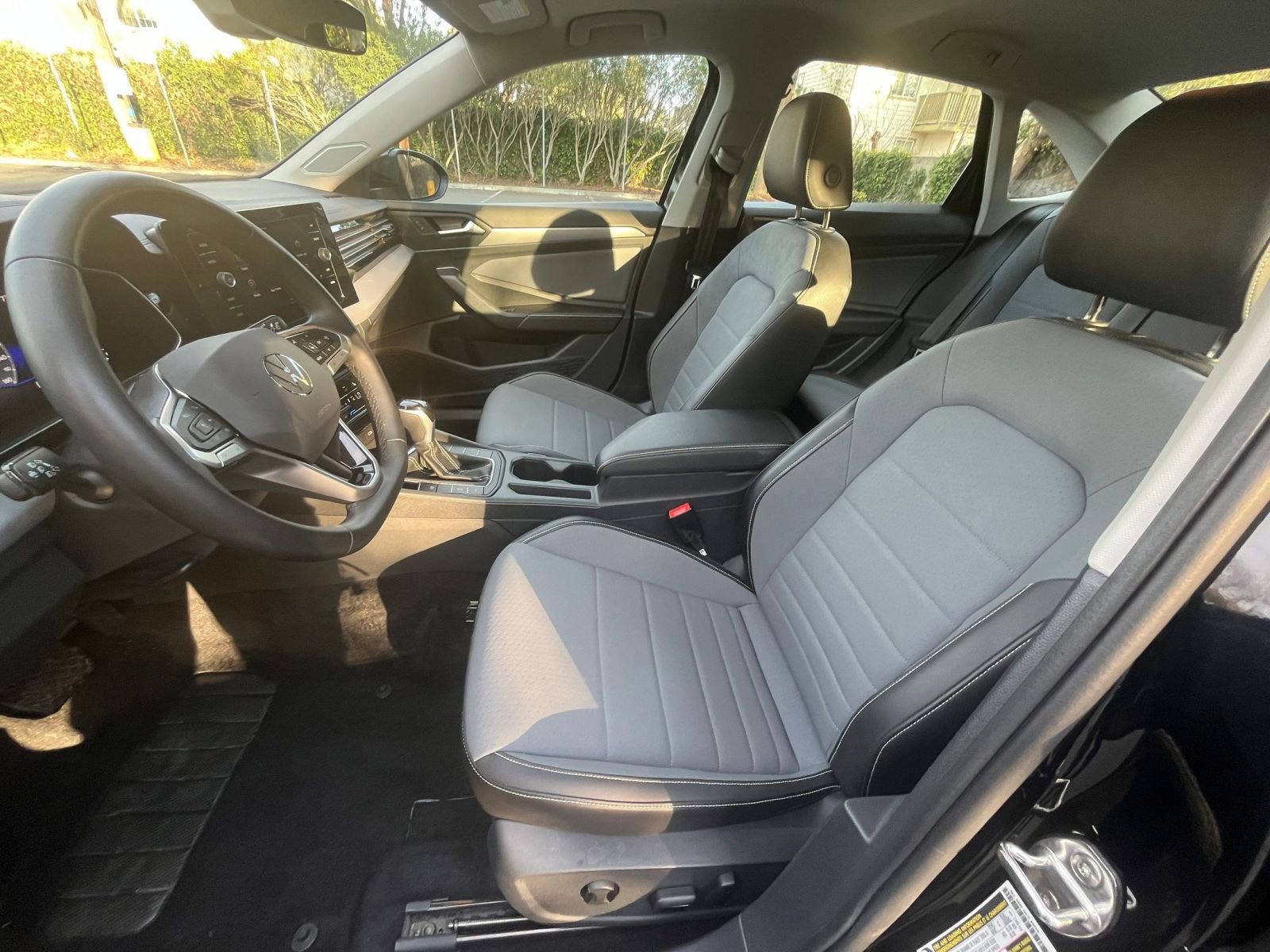 Thumbnail: 2025 Volkswagen Jetta - 27