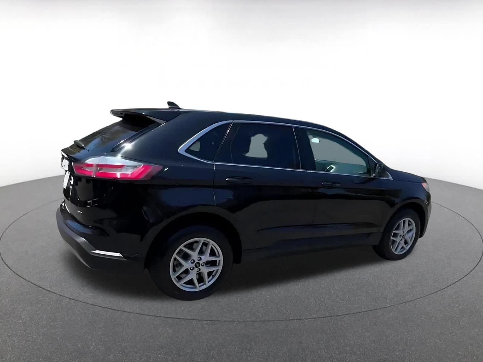 Thumbnail: 2024 Ford Edge - 12