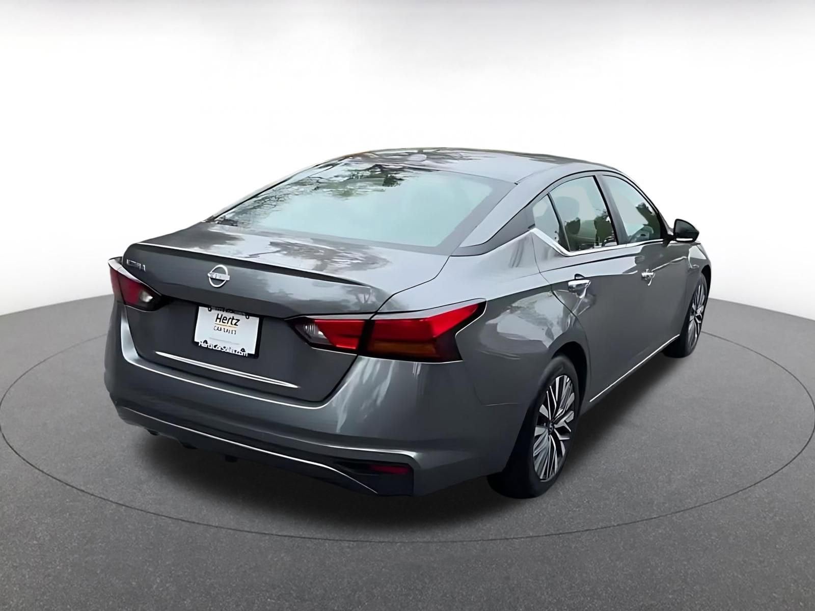 Thumbnail: 2025 Nissan Altima - 14