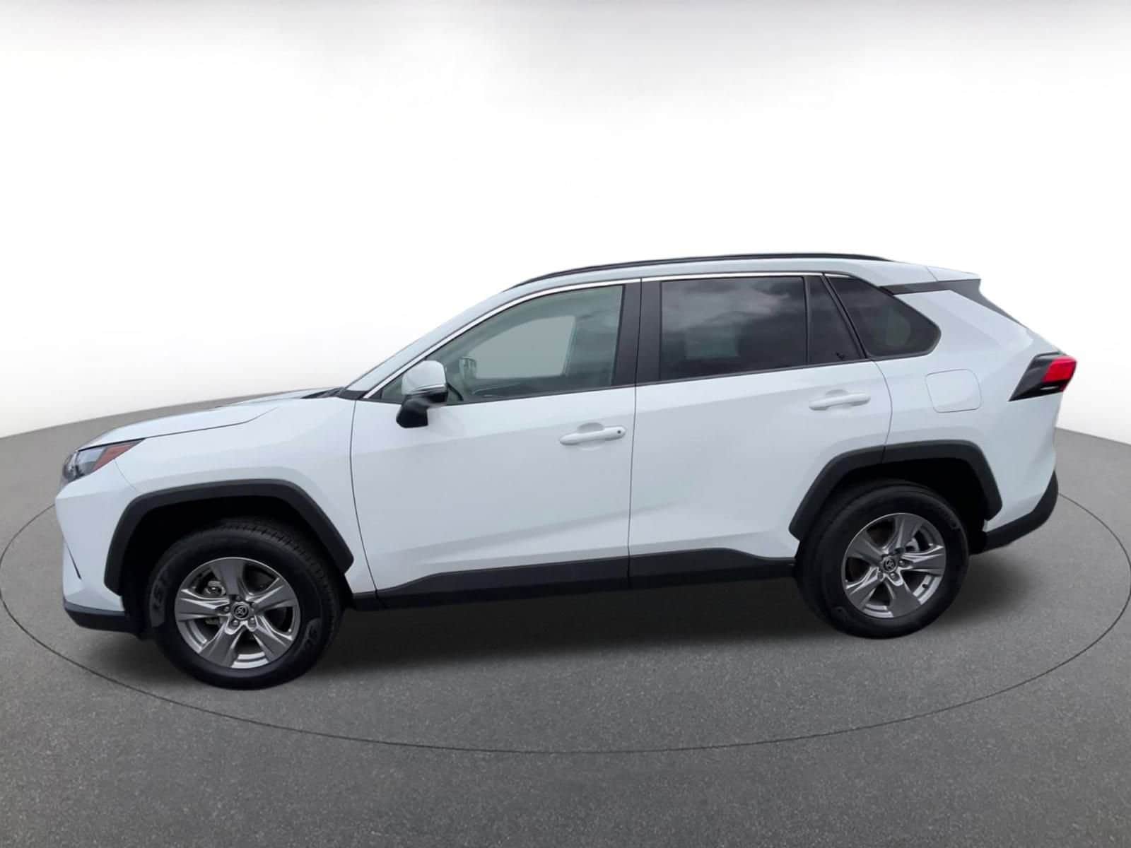 Thumbnail: 2025 Toyota RAV4 - 9