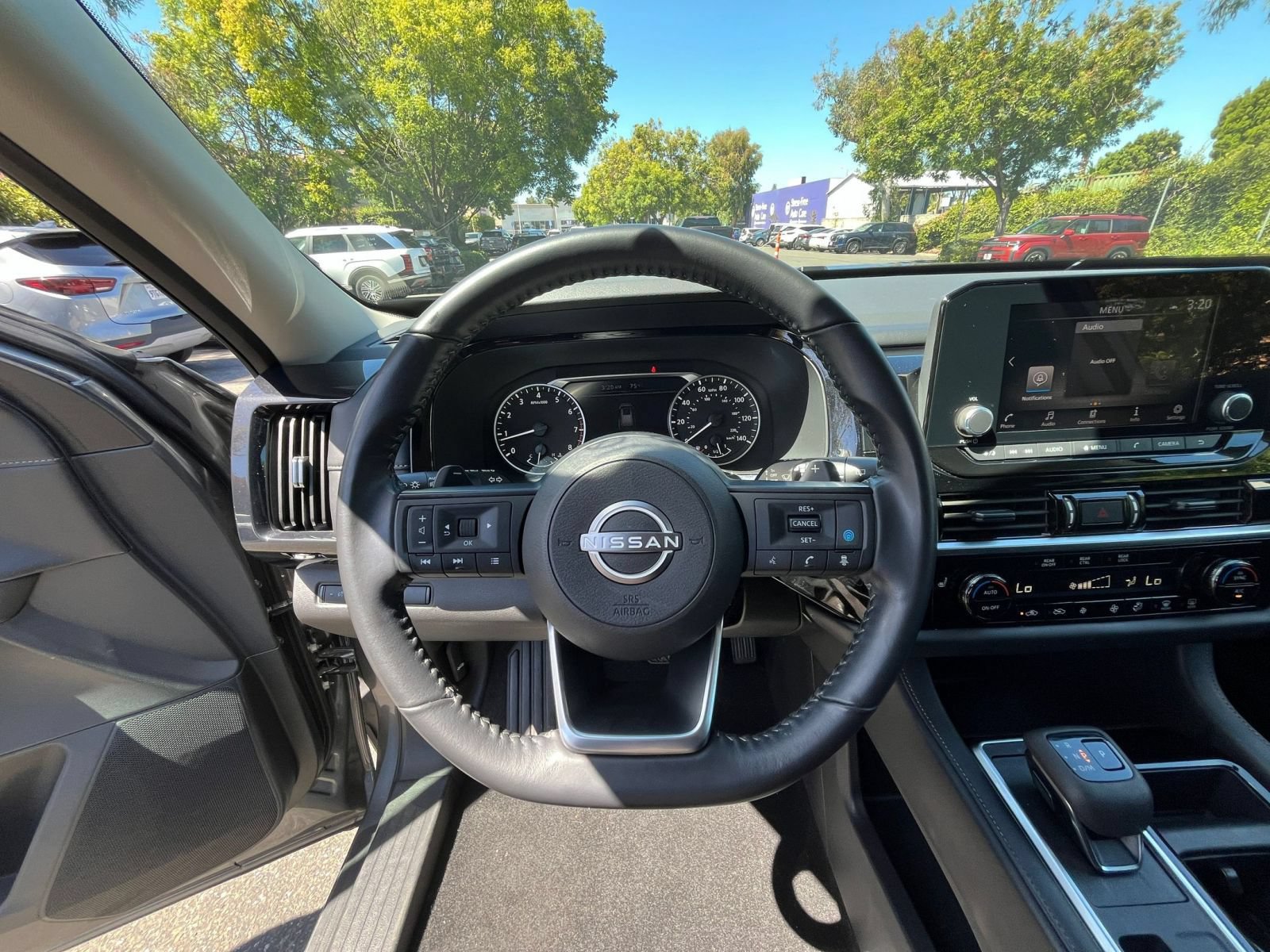 Thumbnail: 2025 Nissan Pathfinder - 35