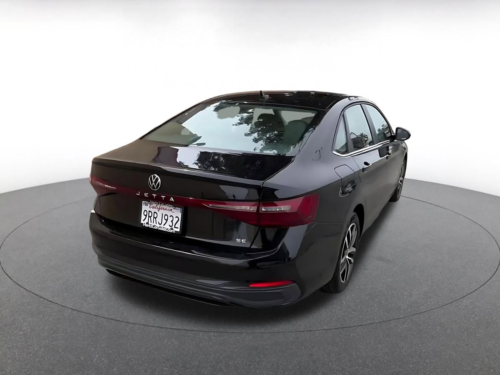 Thumbnail: 2025 Volkswagen Jetta - 14