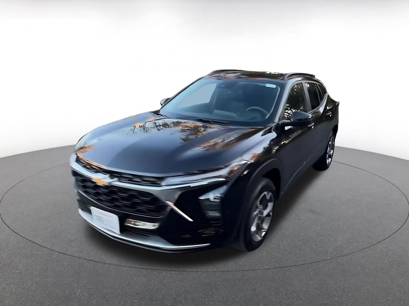 Thumbnail: 2025 Chevrolet Trax - 8