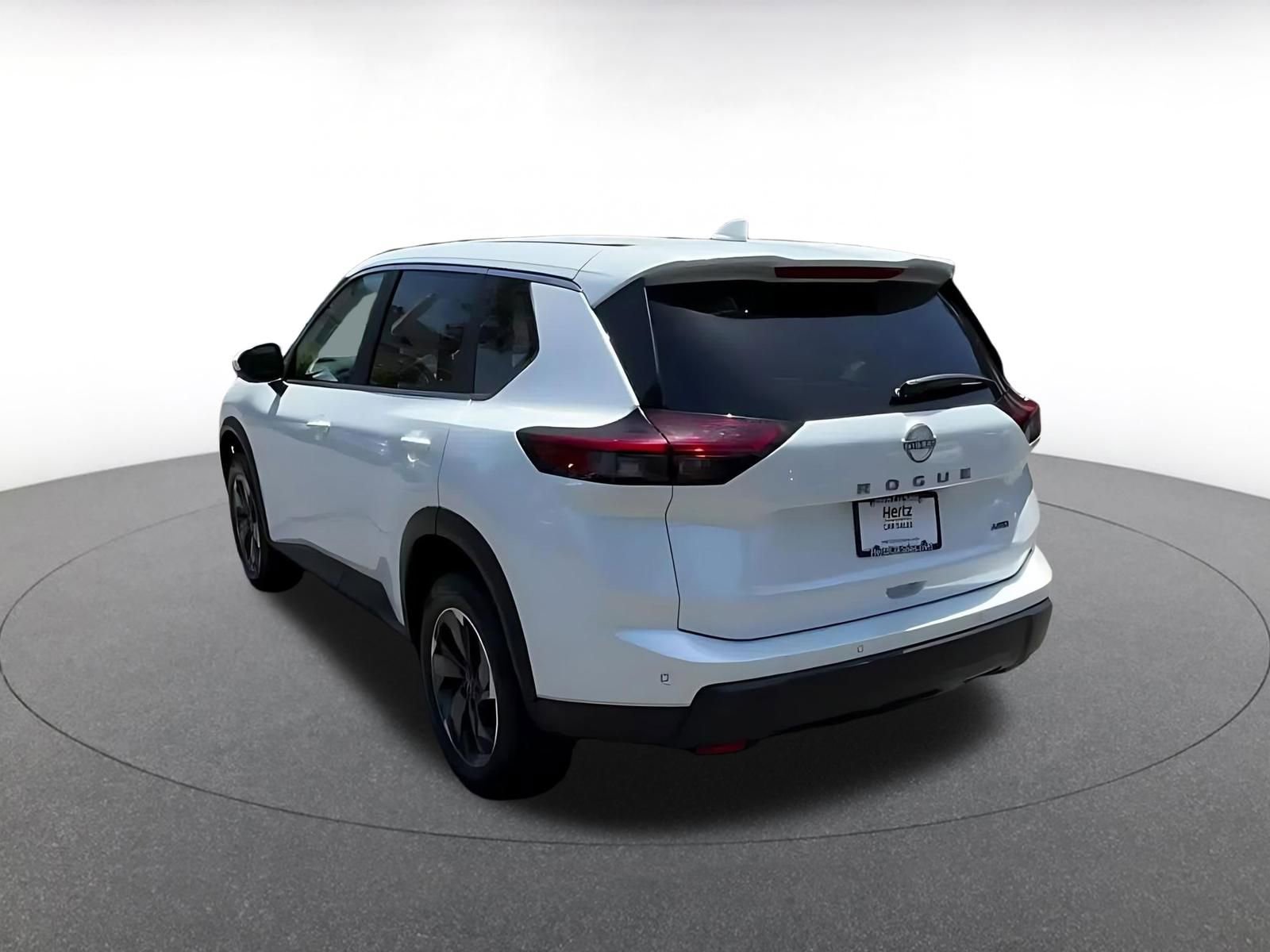 Thumbnail: 2025 Nissan Rogue - 11
