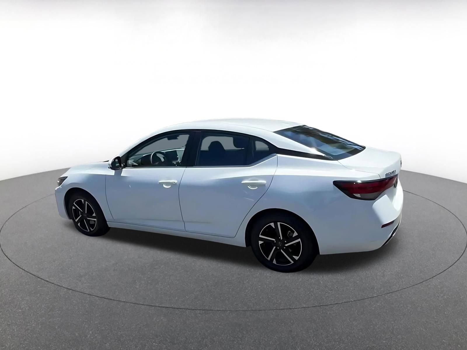 Thumbnail: 2025 Nissan Sentra - 14