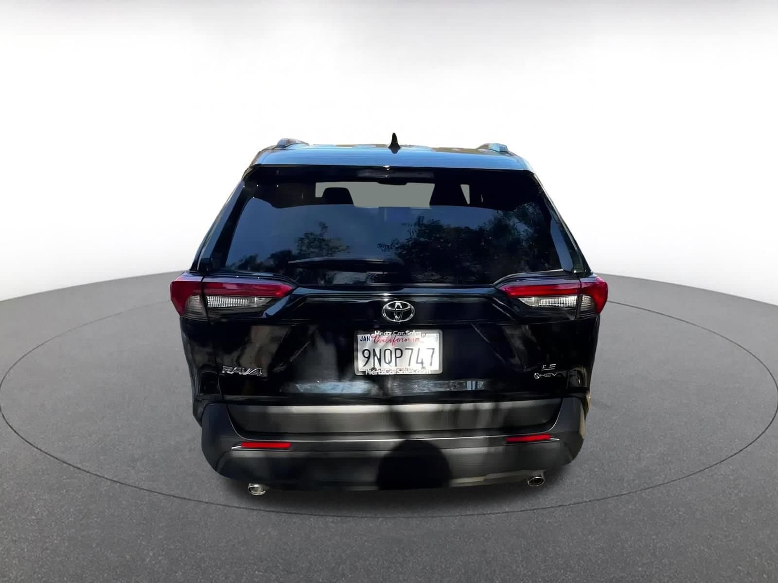 Thumbnail: 2025 Toyota RAV4 - 12