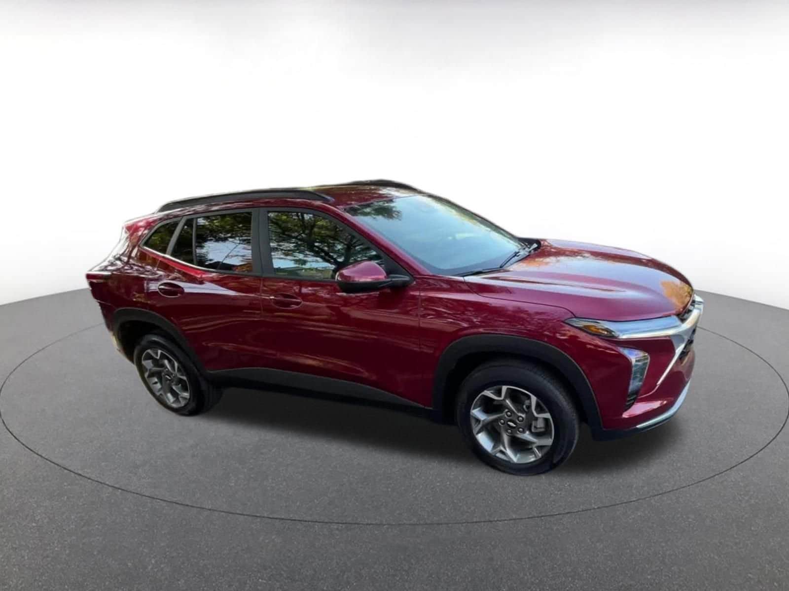 Thumbnail: 2025 Chevrolet Trax - 2