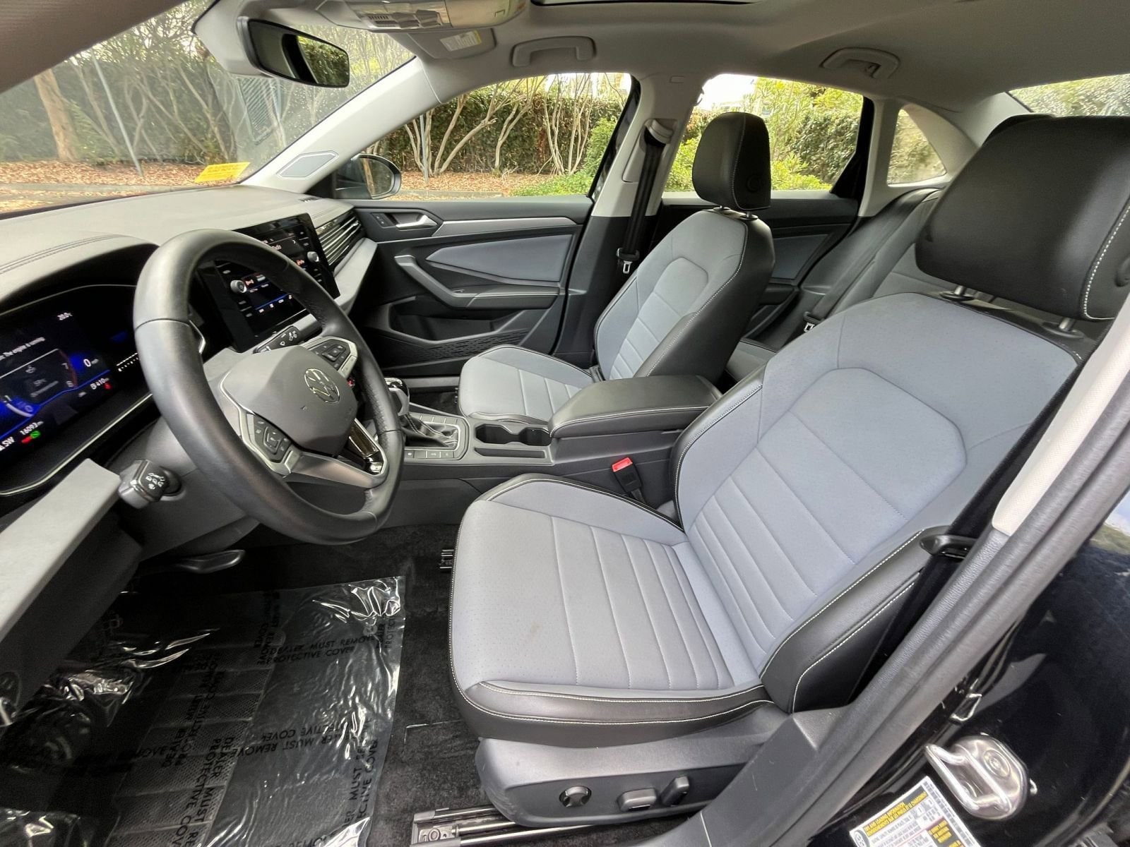 Thumbnail: 2025 Volkswagen Jetta - 25