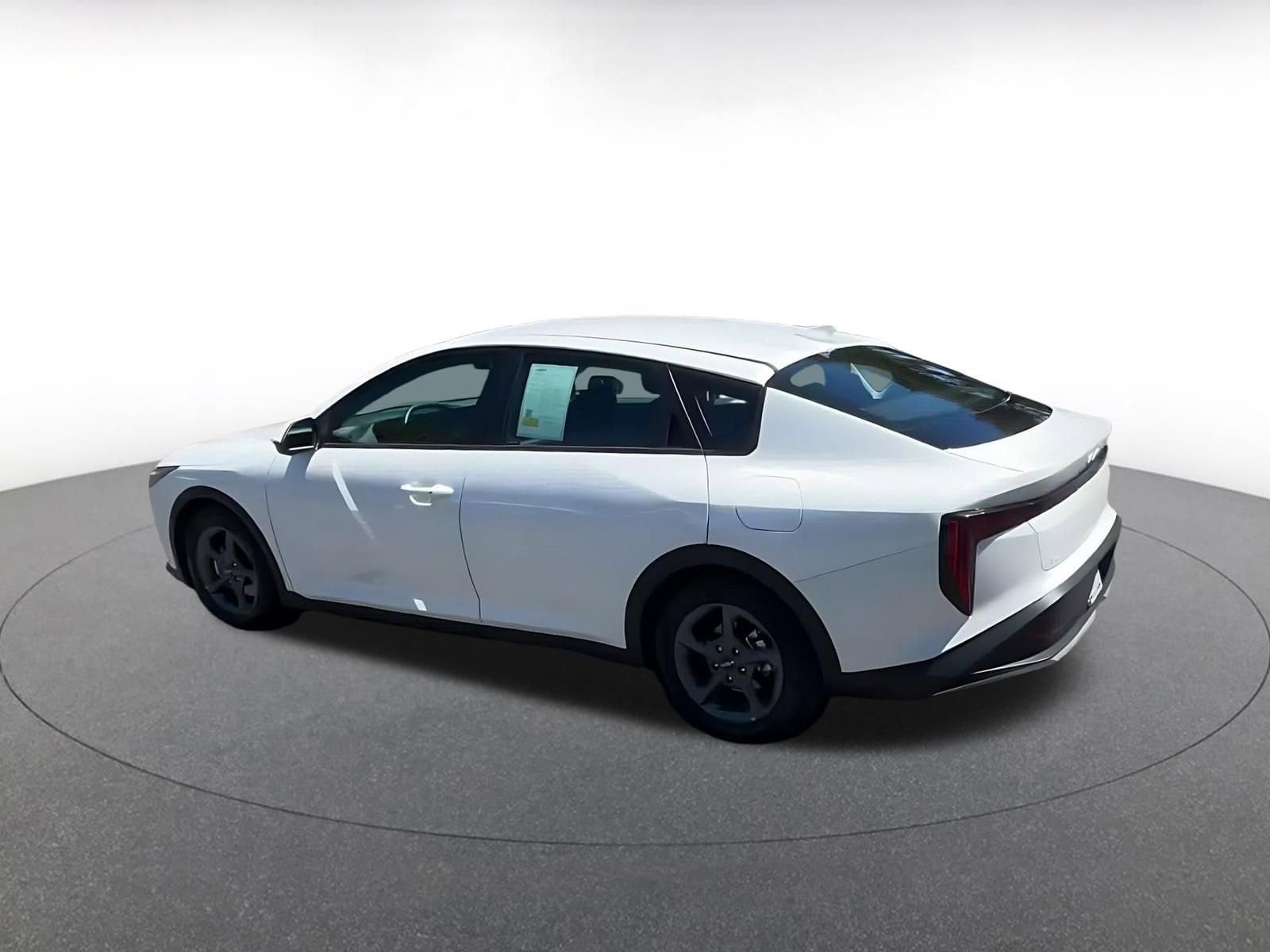 Thumbnail: 2025 Kia K4 - 11