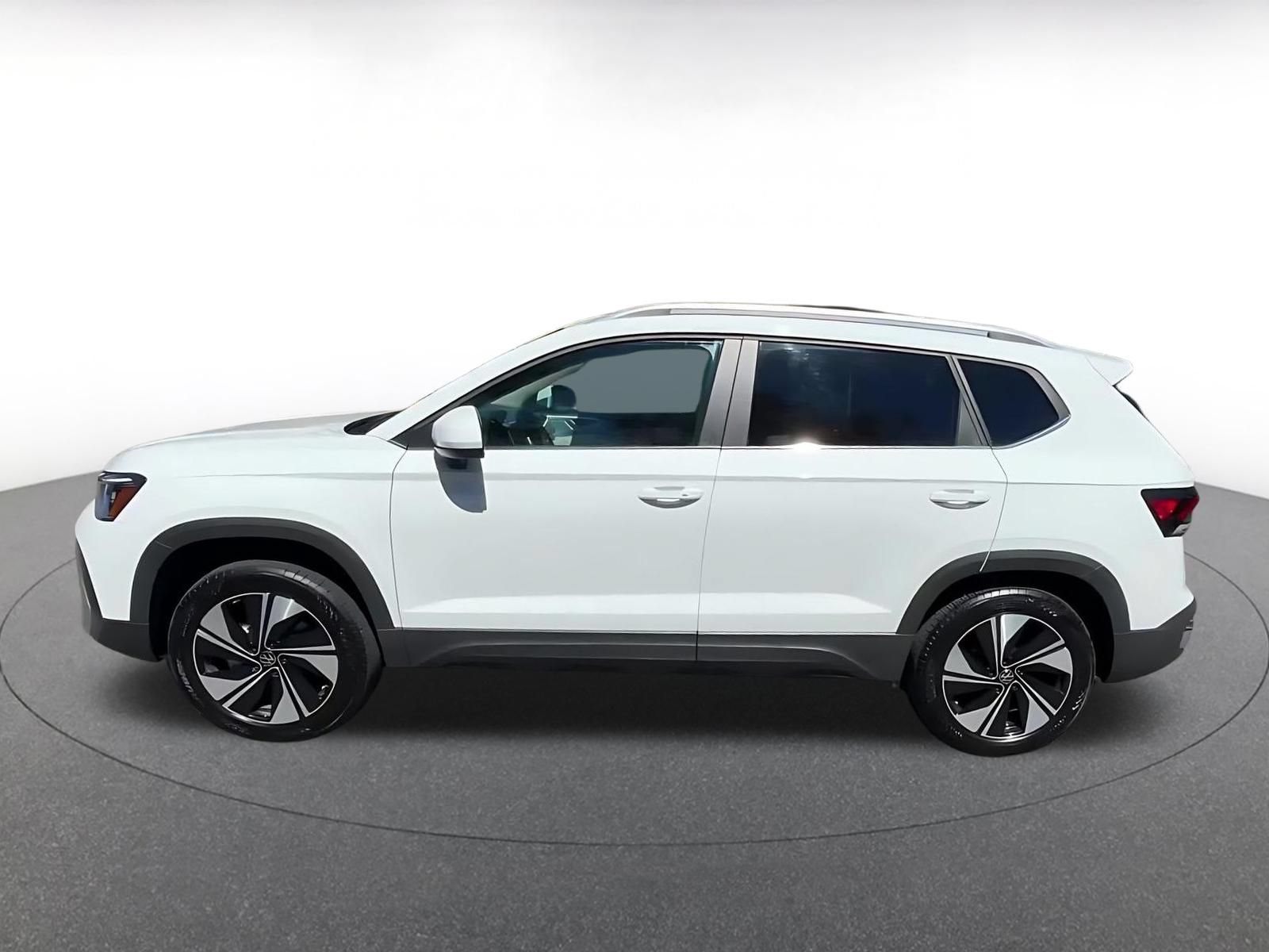 Thumbnail: 2026 Volkswagen Taos - 9