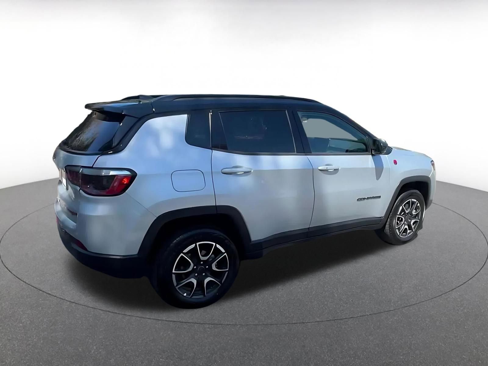 Thumbnail: 2025 Jeep Compass - 15