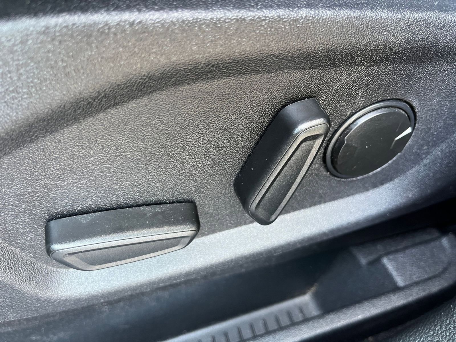 Thumbnail: 2024 Ford Edge - 23