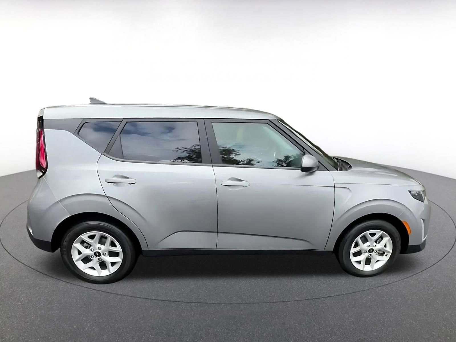 Thumbnail: 2025 Kia Soul - 16