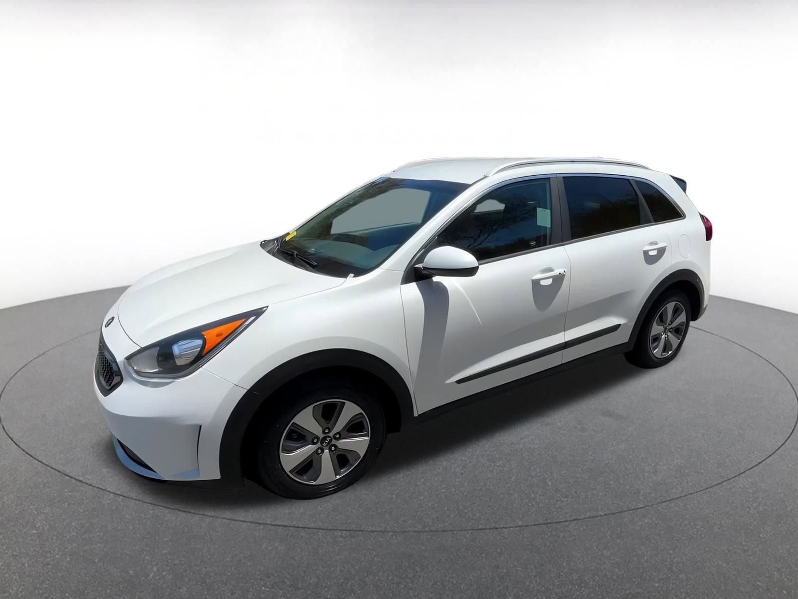 Thumbnail: 2019 Kia Niro - 6