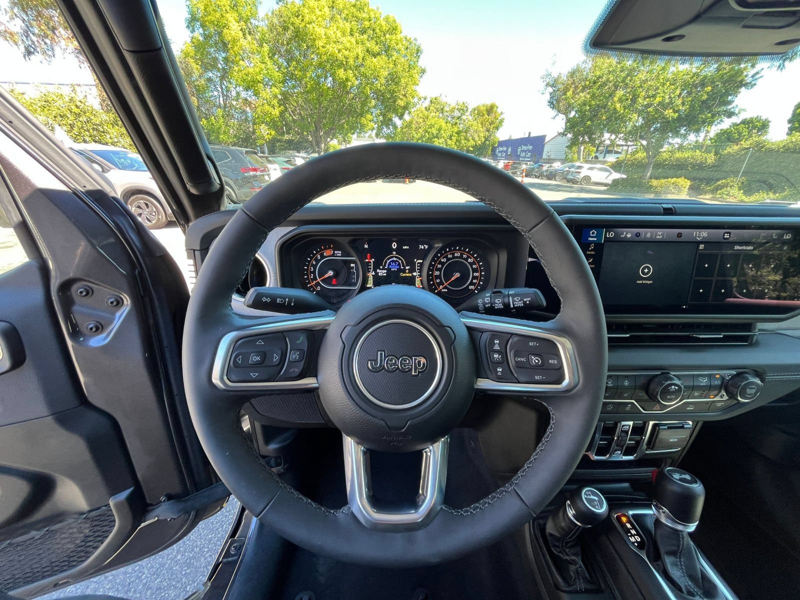 Thumbnail: 2025 Jeep Wrangler - 34