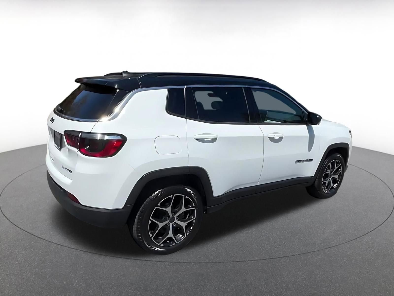Thumbnail: 2025 Jeep Compass - 15