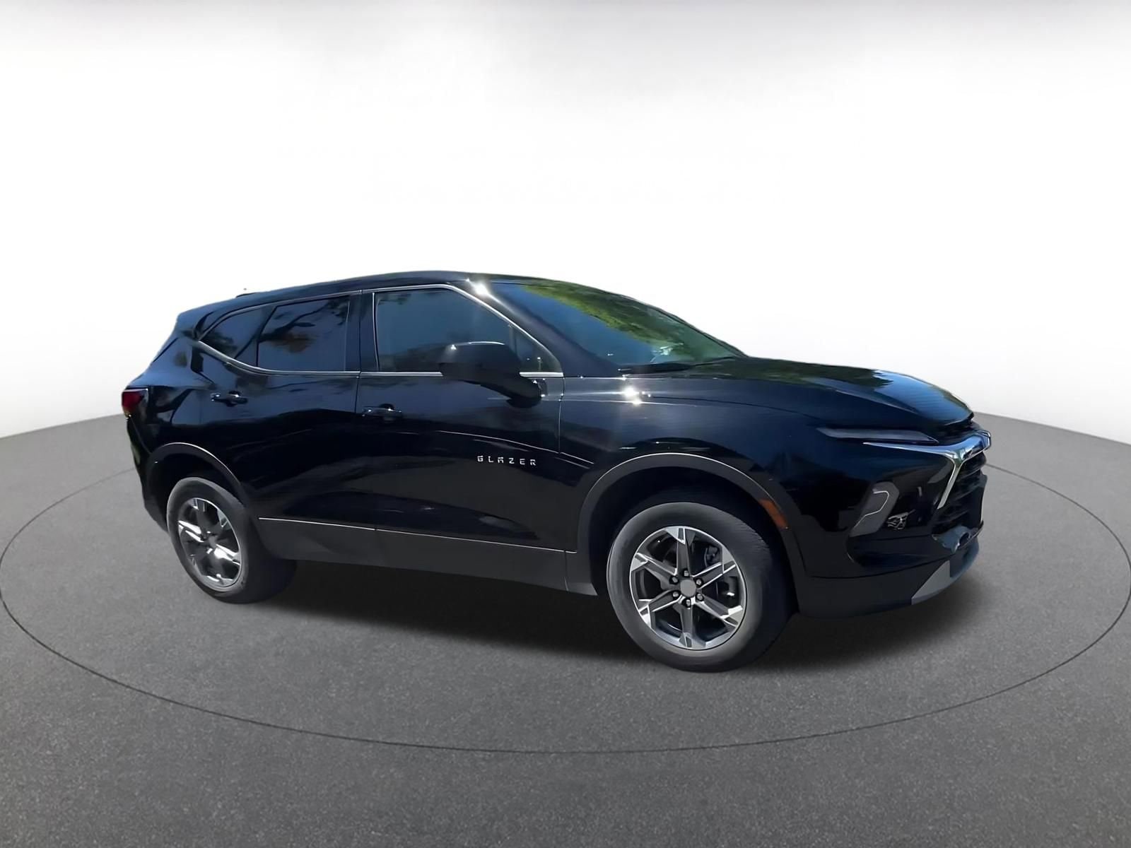 Thumbnail: 2025 Chevrolet Blazer - 2