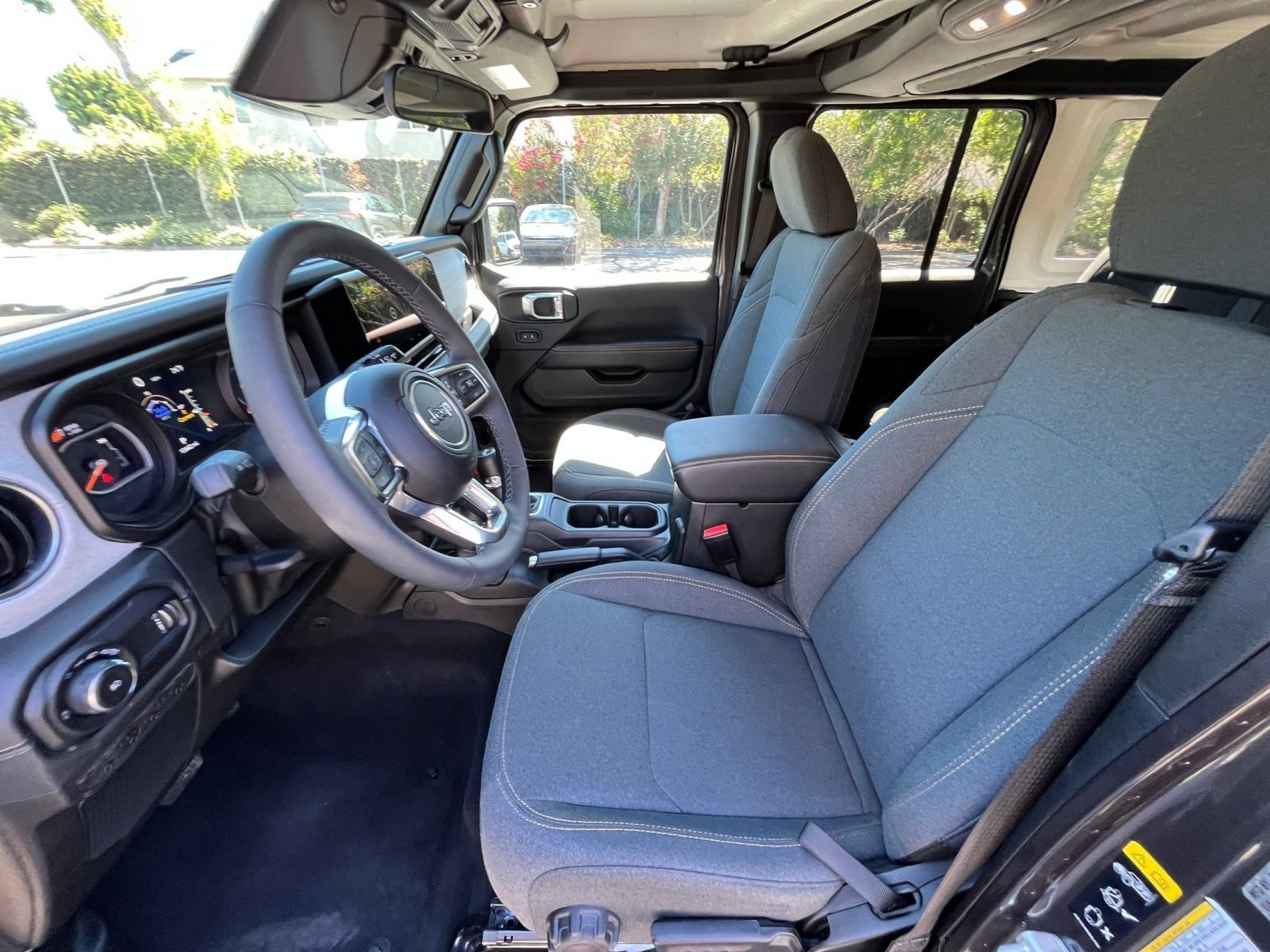 Thumbnail: 2025 Jeep Wrangler - 27