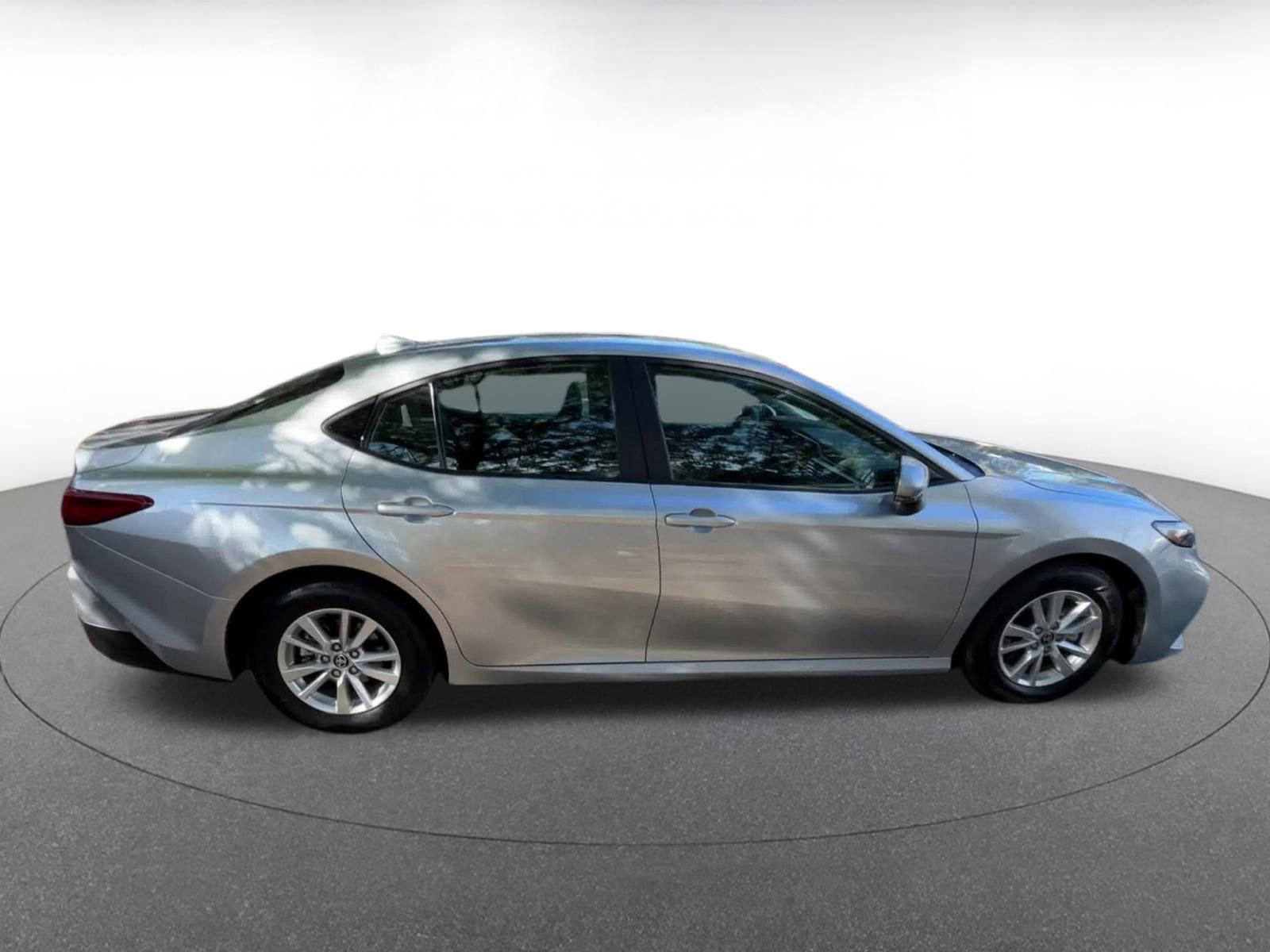 Thumbnail: 2025 Toyota Camry - 16