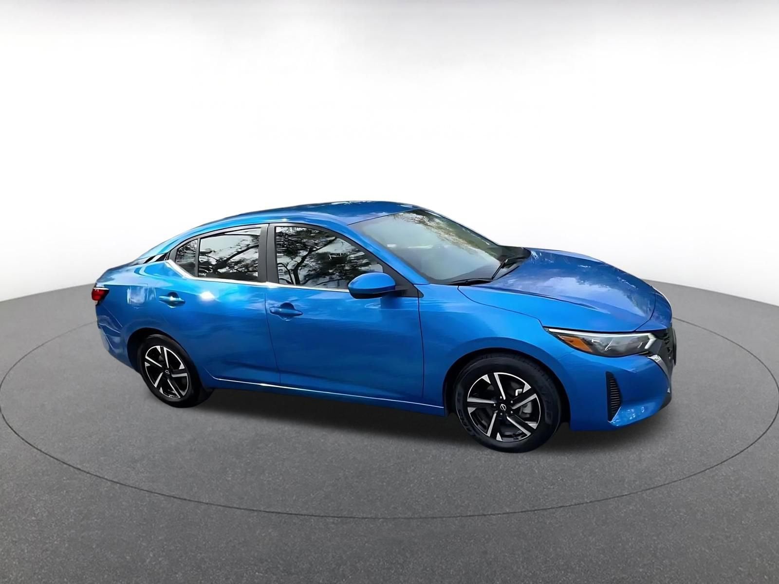 Thumbnail: 2025 Nissan Sentra - 2