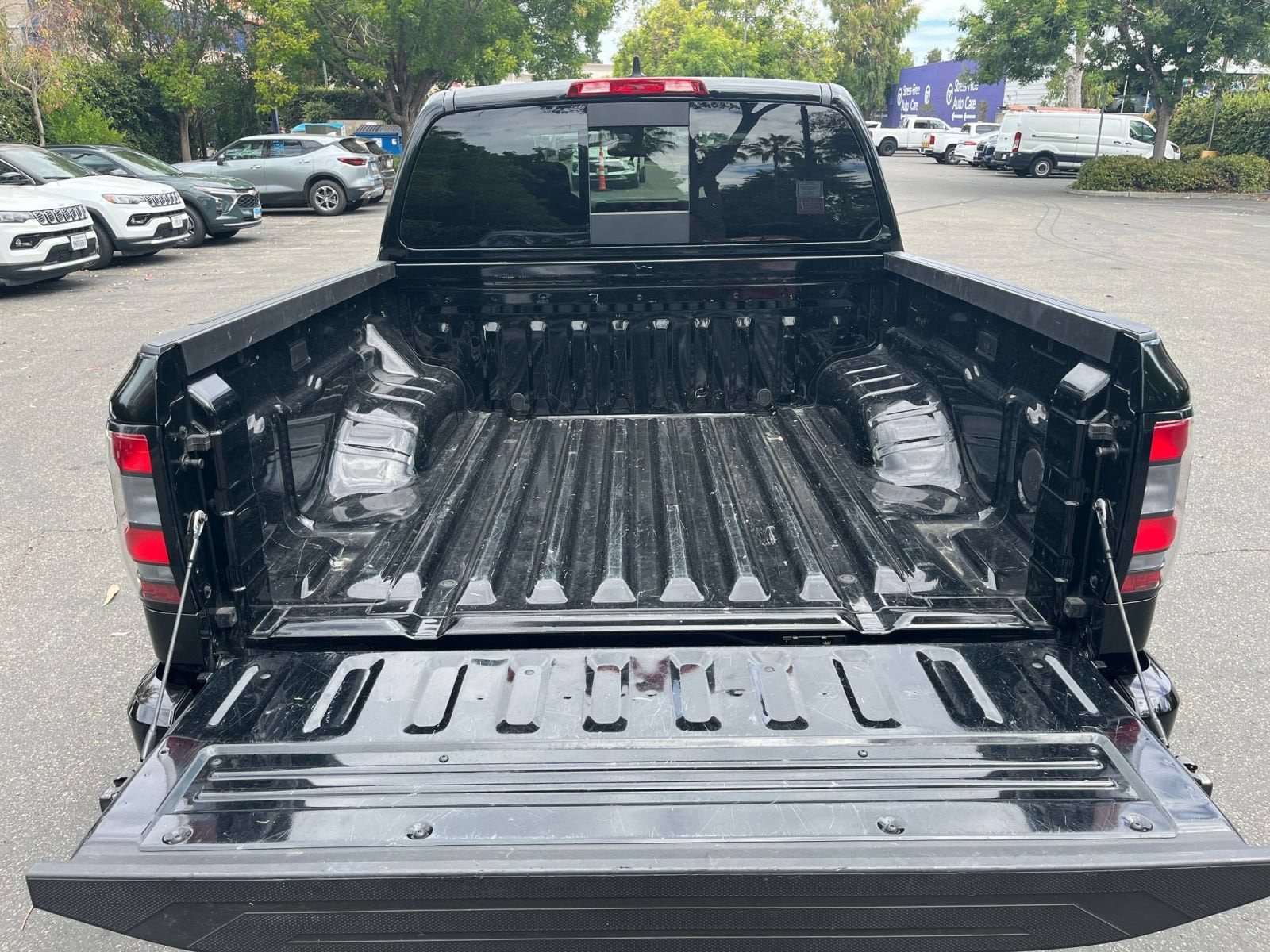 Thumbnail: 2026 Nissan Frontier - 30
