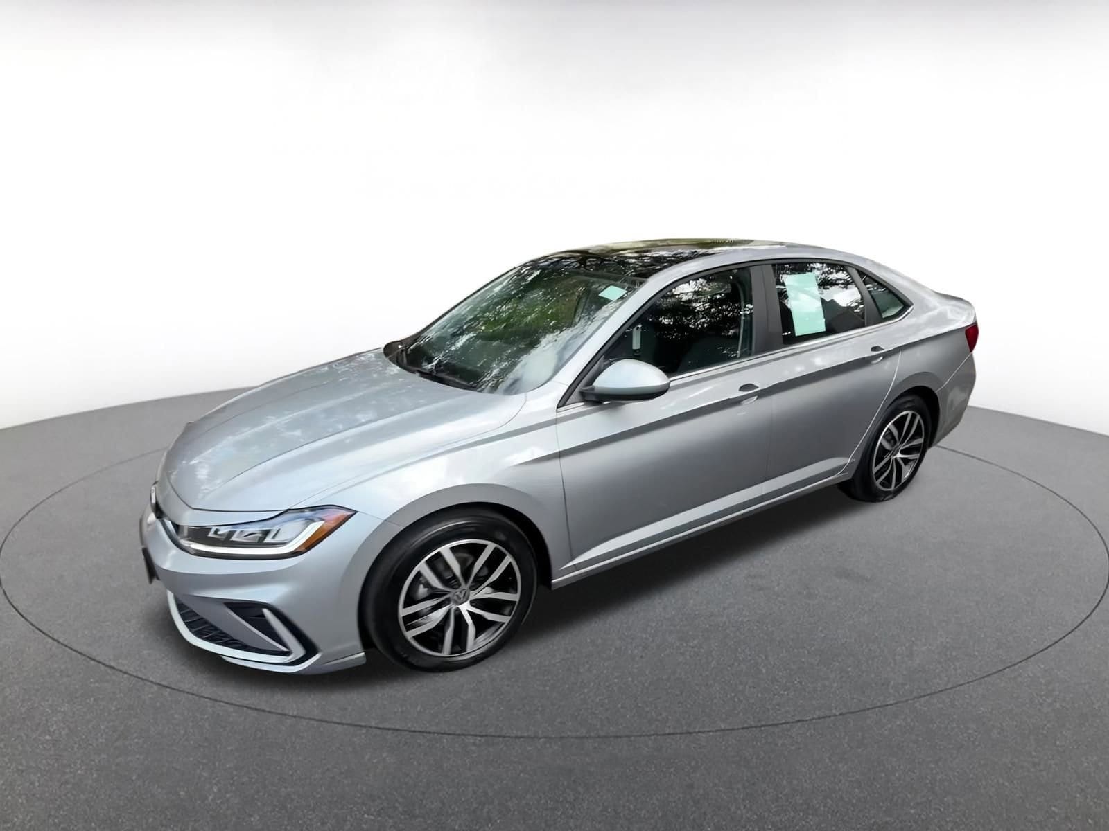 Thumbnail: 2025 Volkswagen Jetta - 8