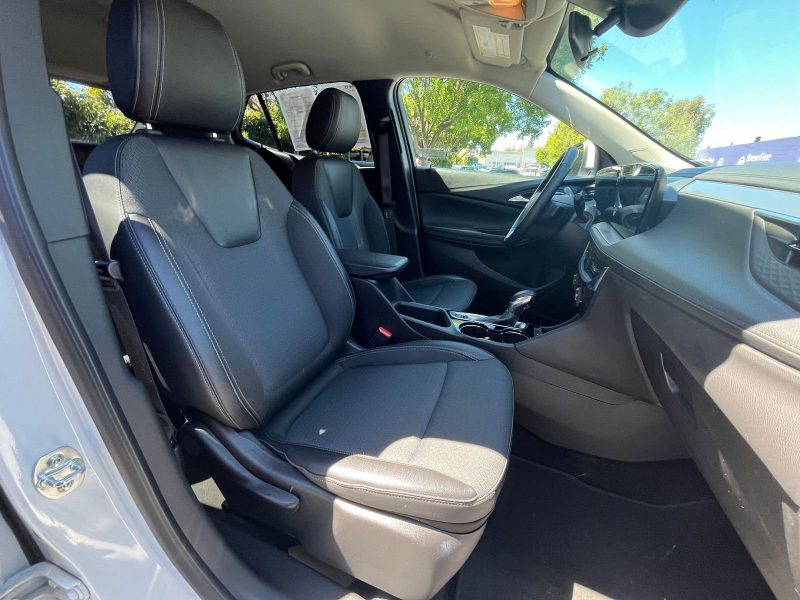 Thumbnail: 2025 Buick Encore GX - 35