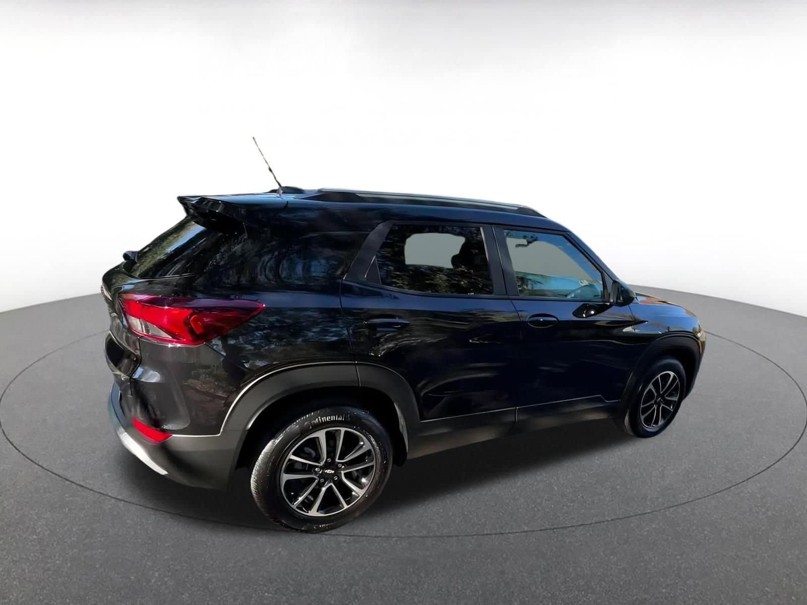 Thumbnail: 2025 Chevrolet TrailBlazer - 15