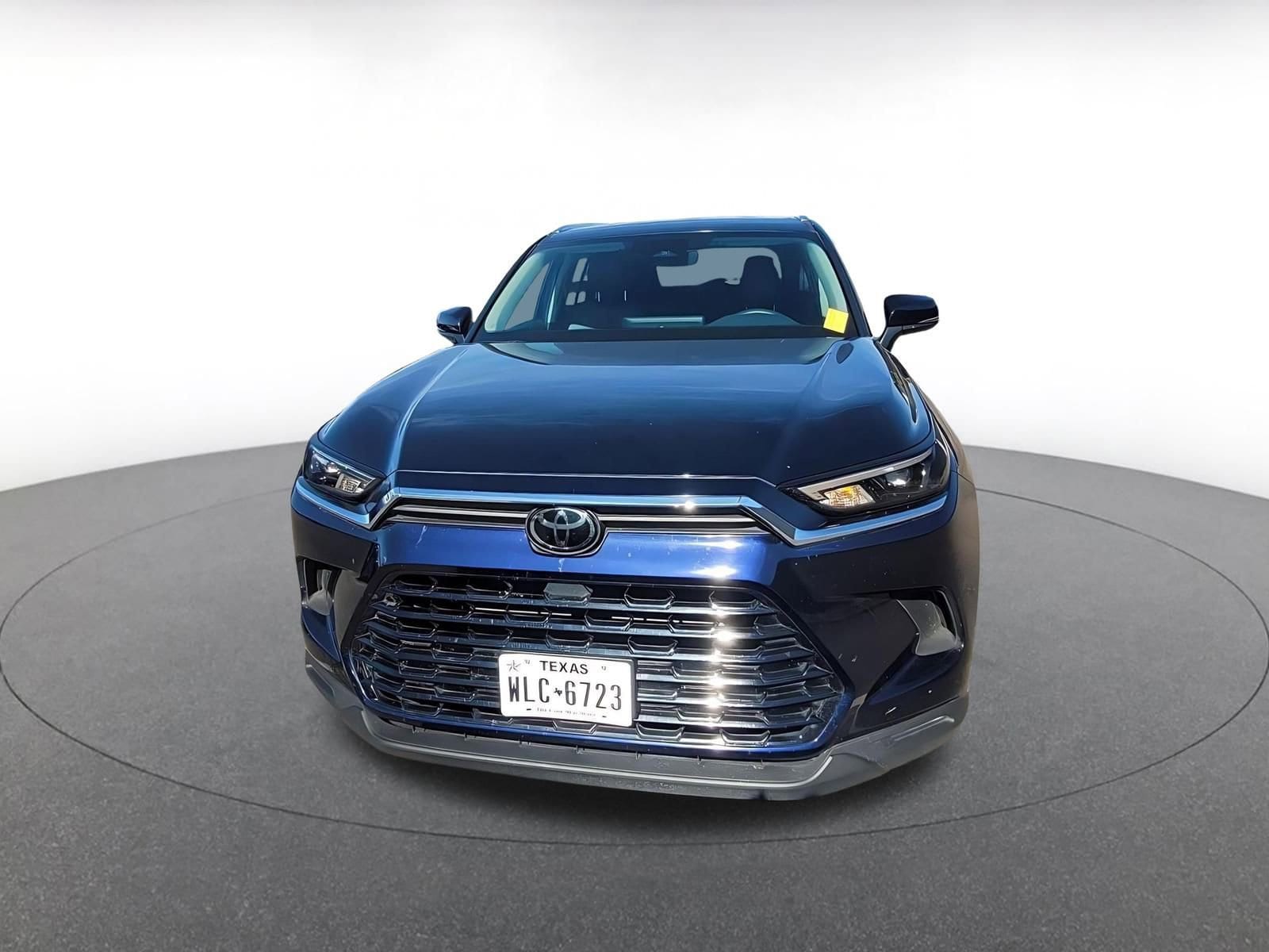 Thumbnail: 2025 Toyota Grand Highlander - 2