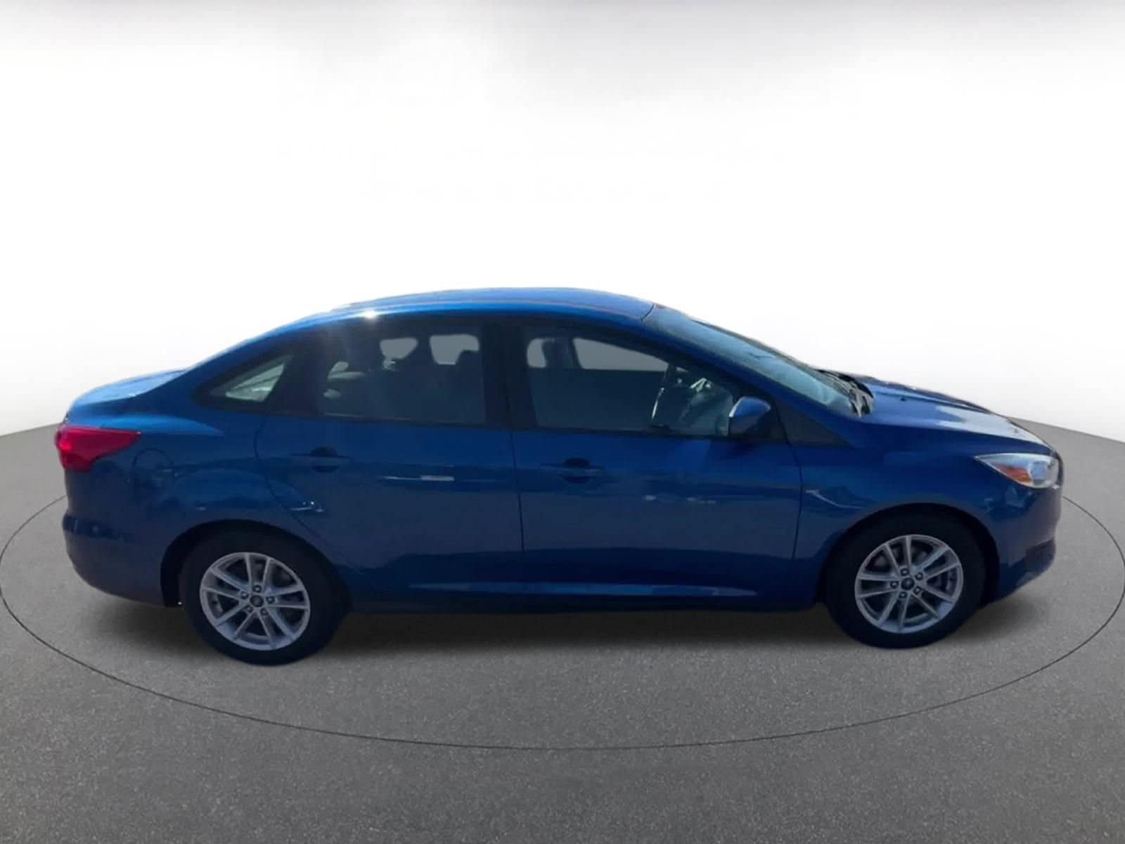 Thumbnail: 2018 Ford Focus - 16