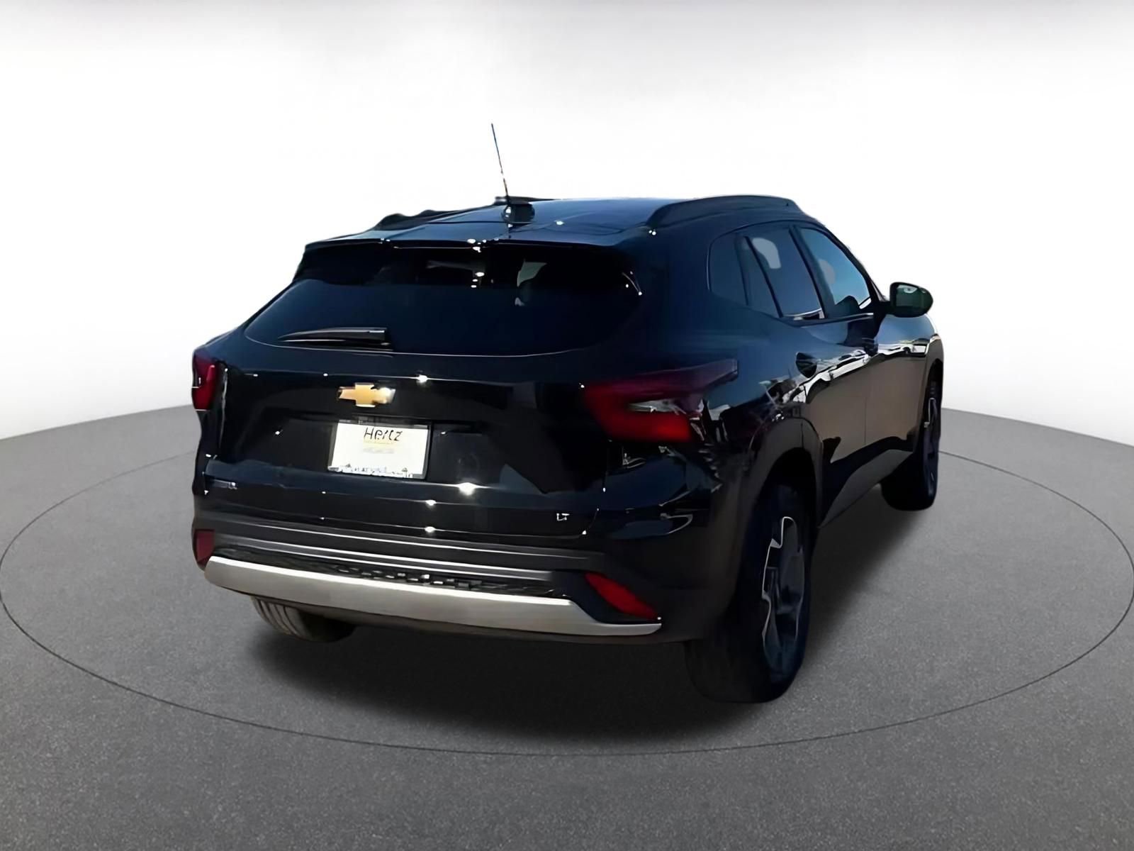 Thumbnail: 2025 Chevrolet Trax - 14